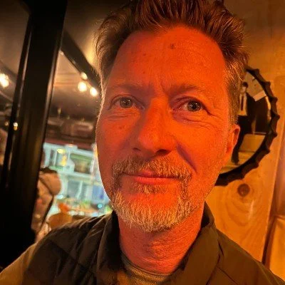 Headshot of Robert Yardley - Associate Integration