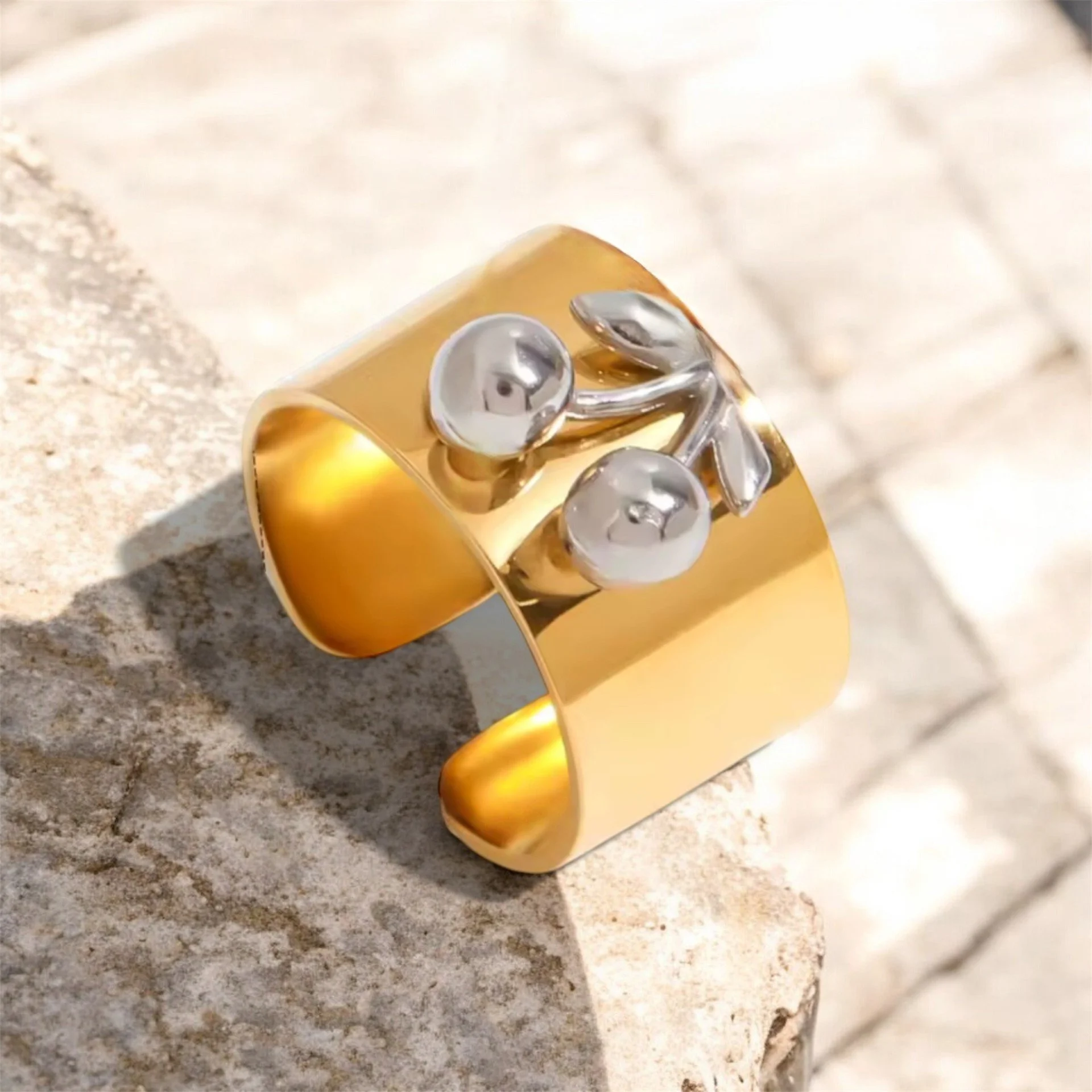 Cherry Ring Gold/Silver