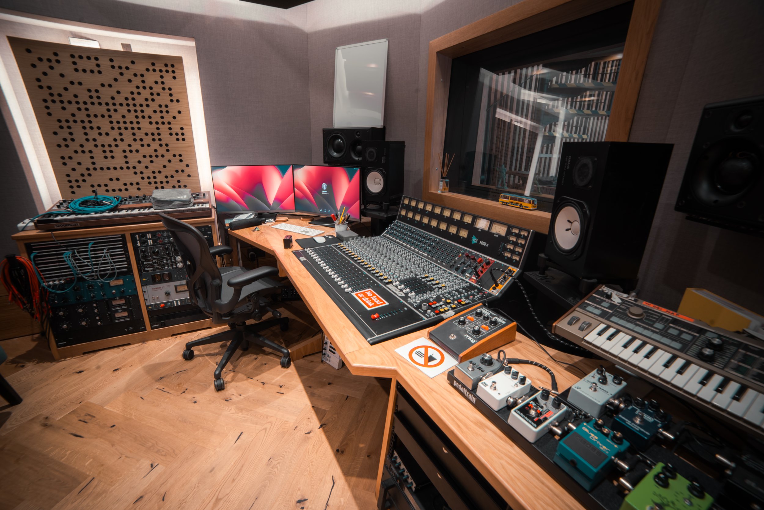HQ-STUDIO-11.jpg