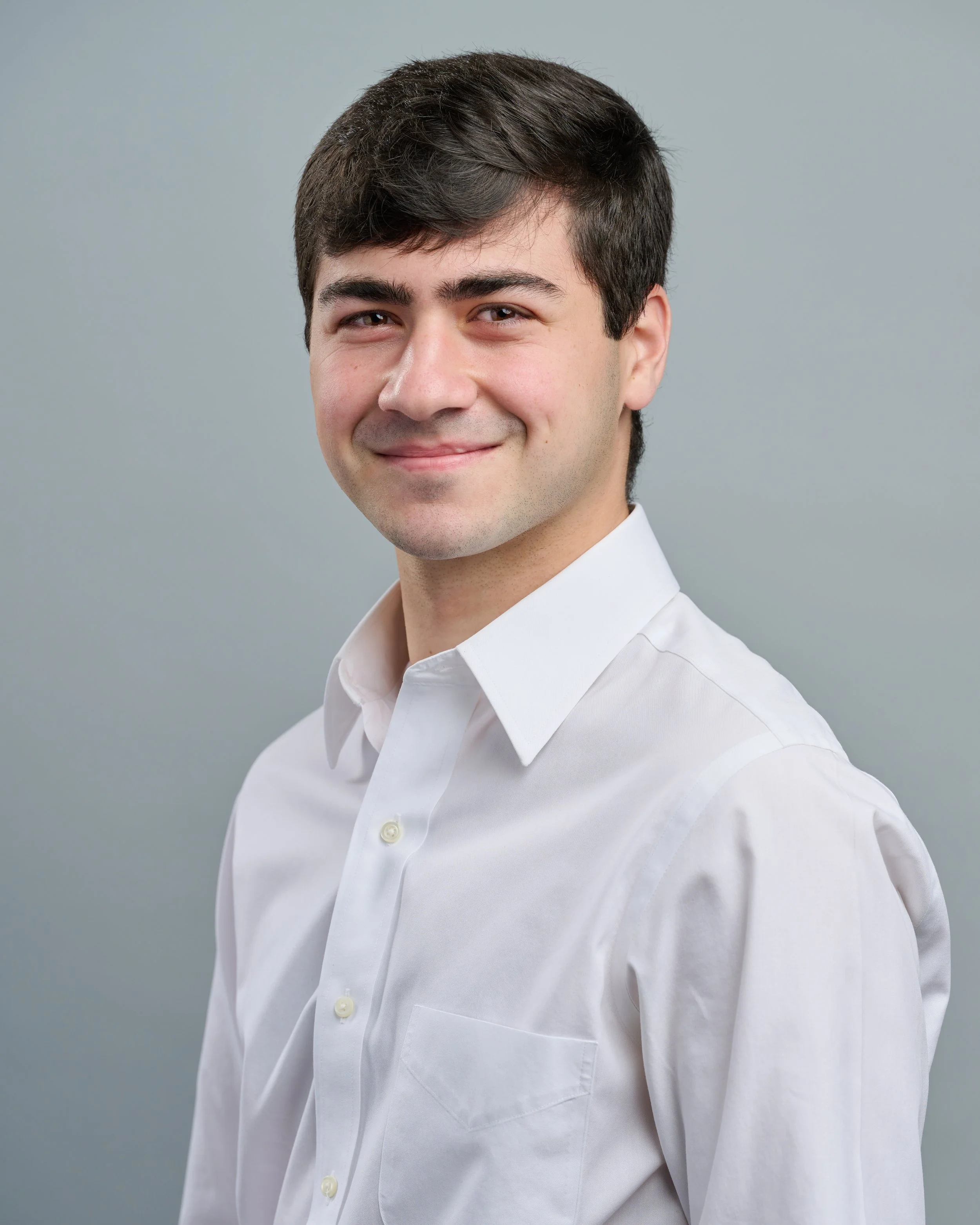 20230919_Edison_Research_Headshot_Final-5923.jpg