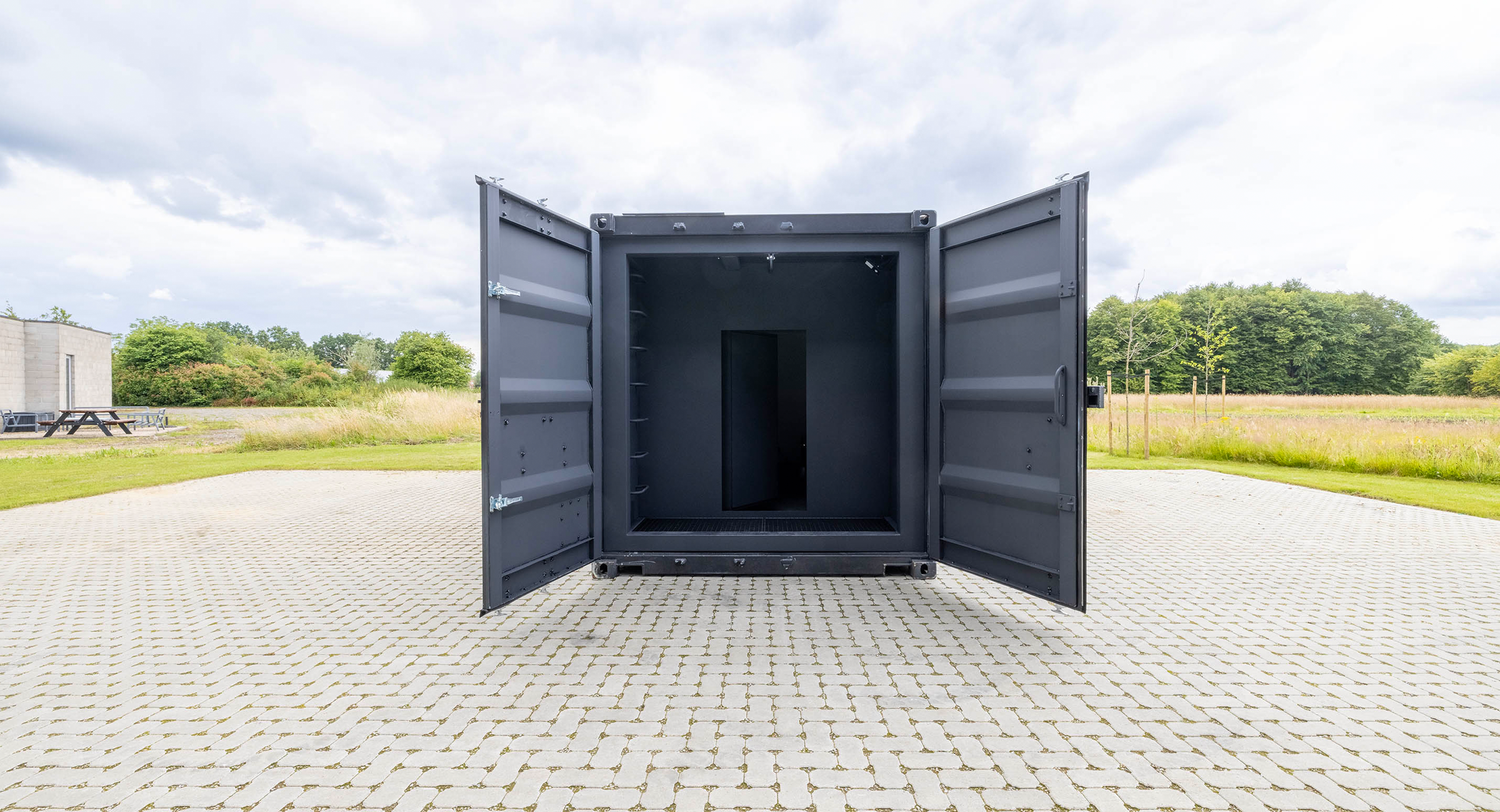 DR-Bunker_Base01.webp