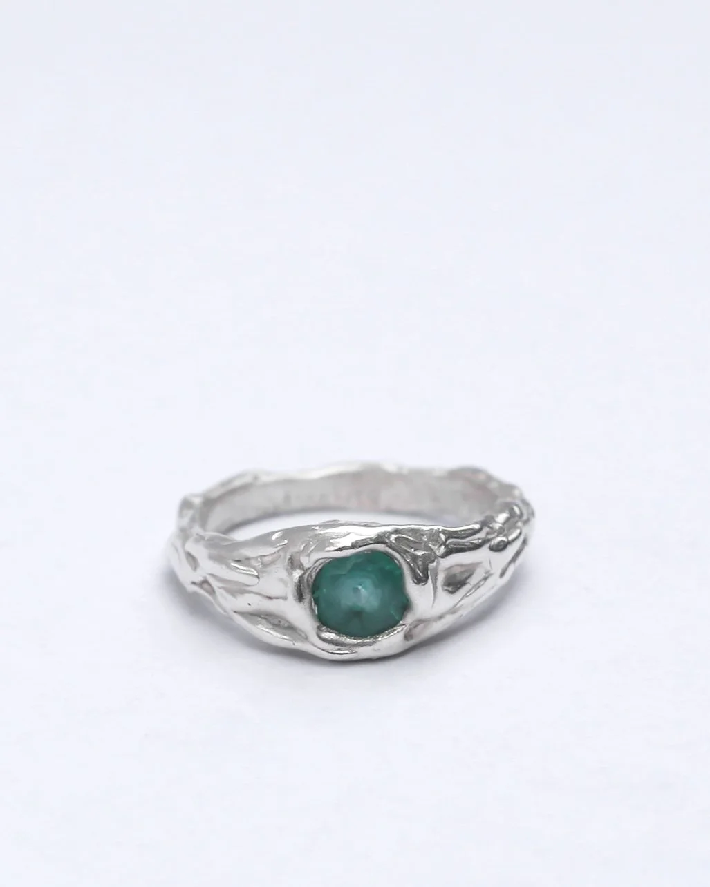 0025 / Inis (island)