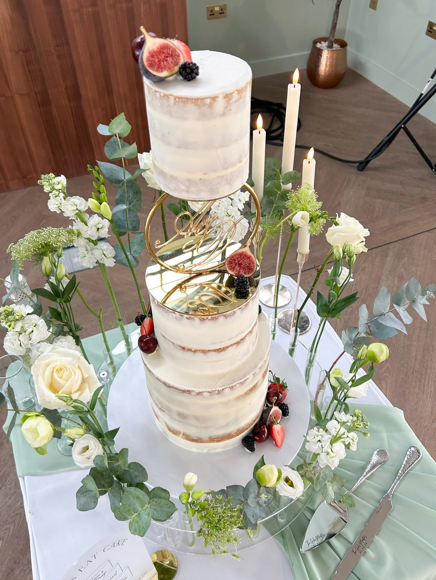 &bull; DAVID &amp; ANTONY &bull;

Congratulations to David and Antony who married on a sunny April morning at the always stunning High House! 🌱

A&amp;D planned their wedding in record time and they were quick to get in contact with me as a recommen