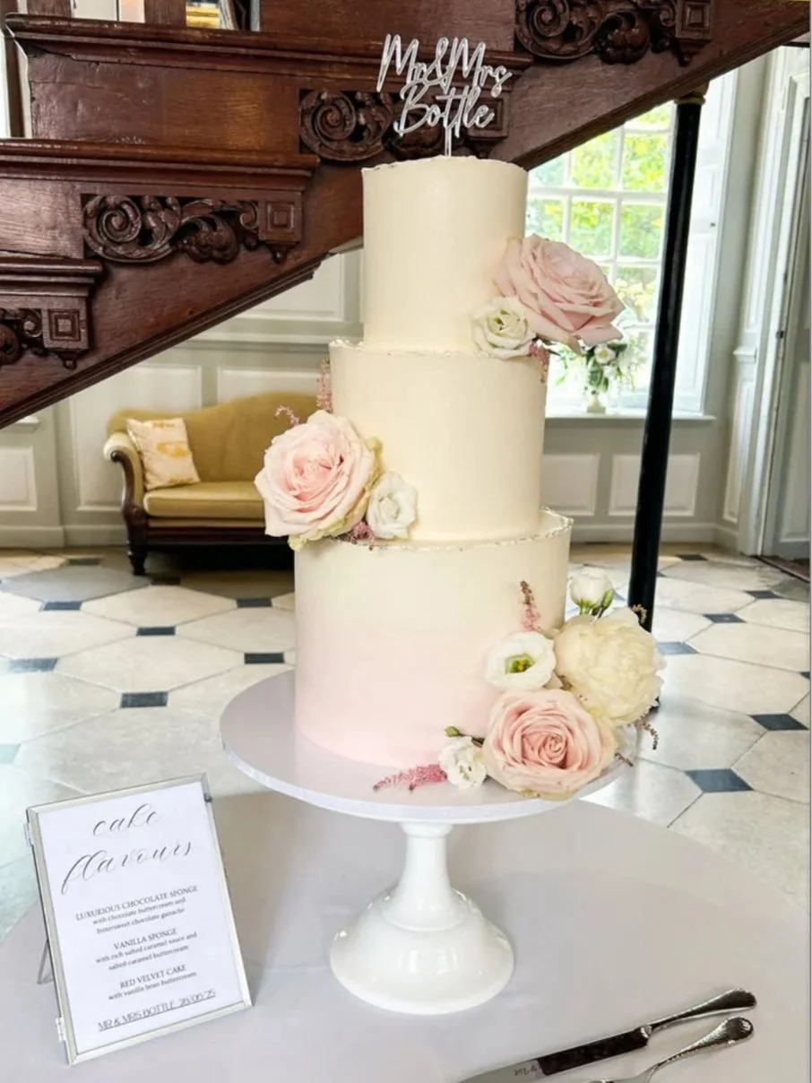 Gold Wedding Cake Package