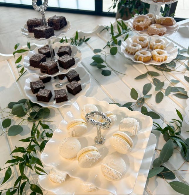 wedding-dessert-table