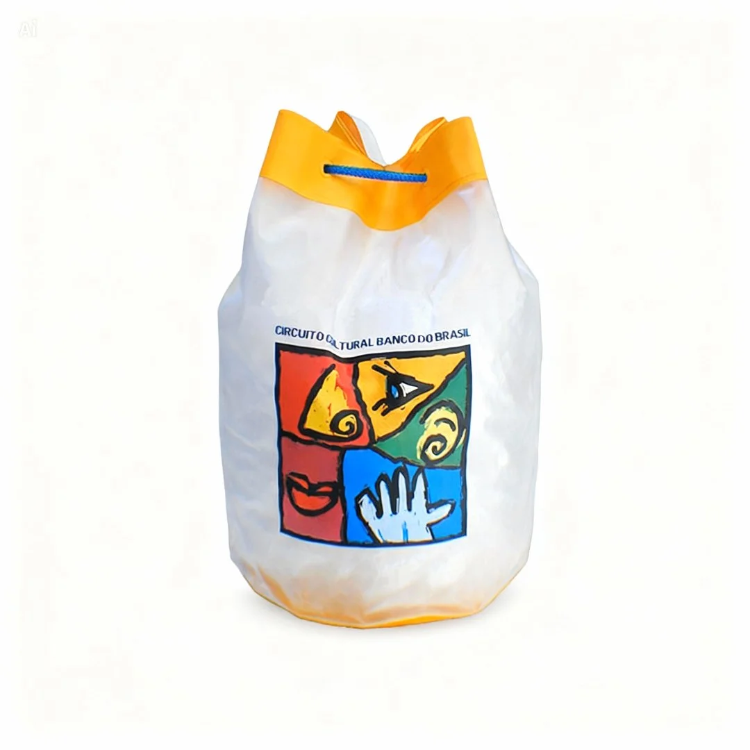 Mochila em PVC 25x33cm