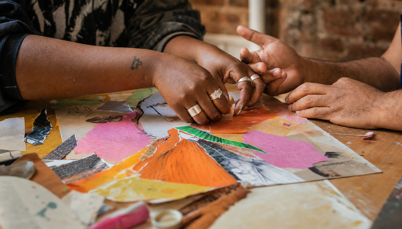 How does art therapy work?