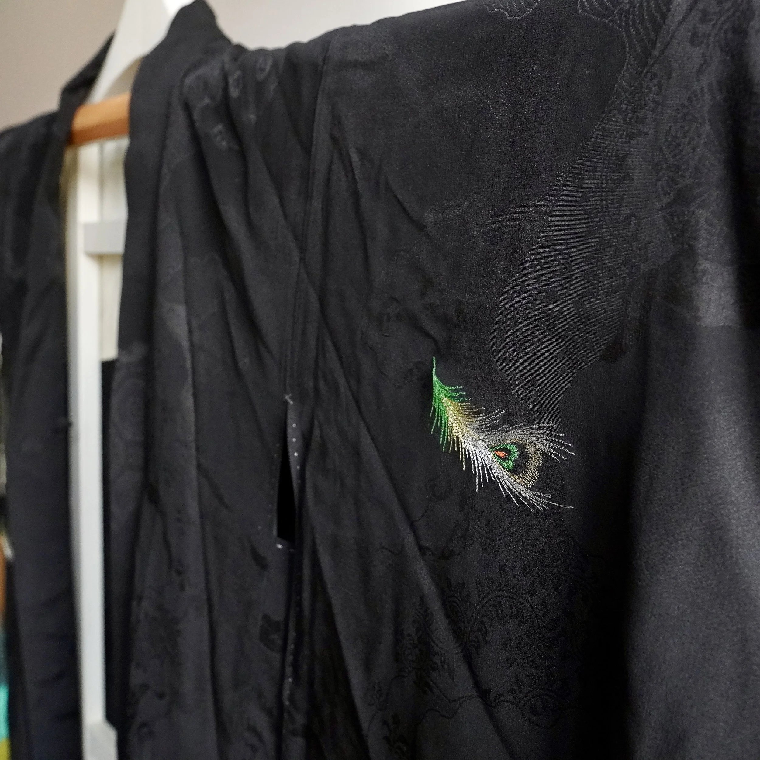 Japanese black silk haori peacock feather embroidery kamon Showa front