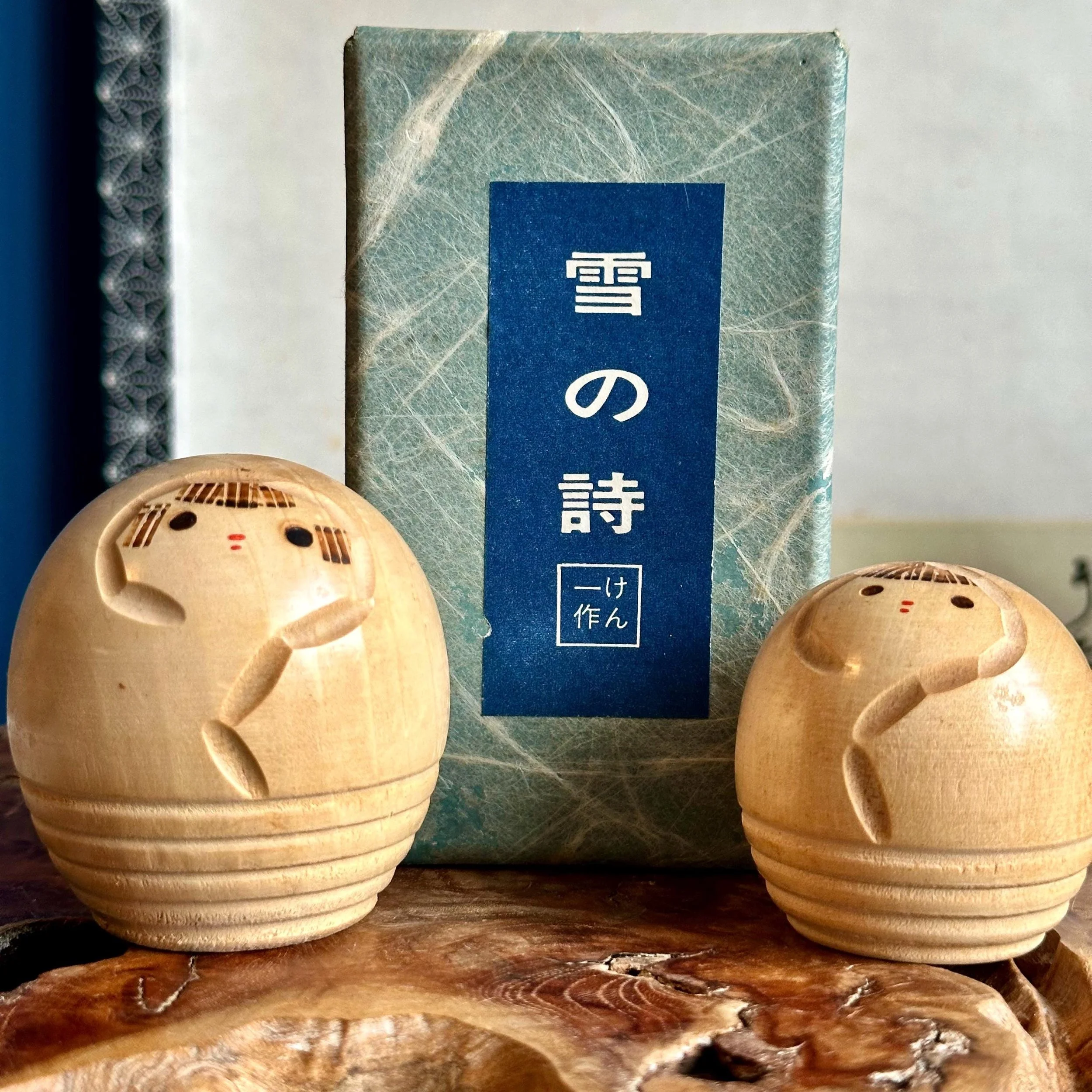 Japanese sosaku kokeshi pair Murakami Kenichi Yuki no Uta tomobako