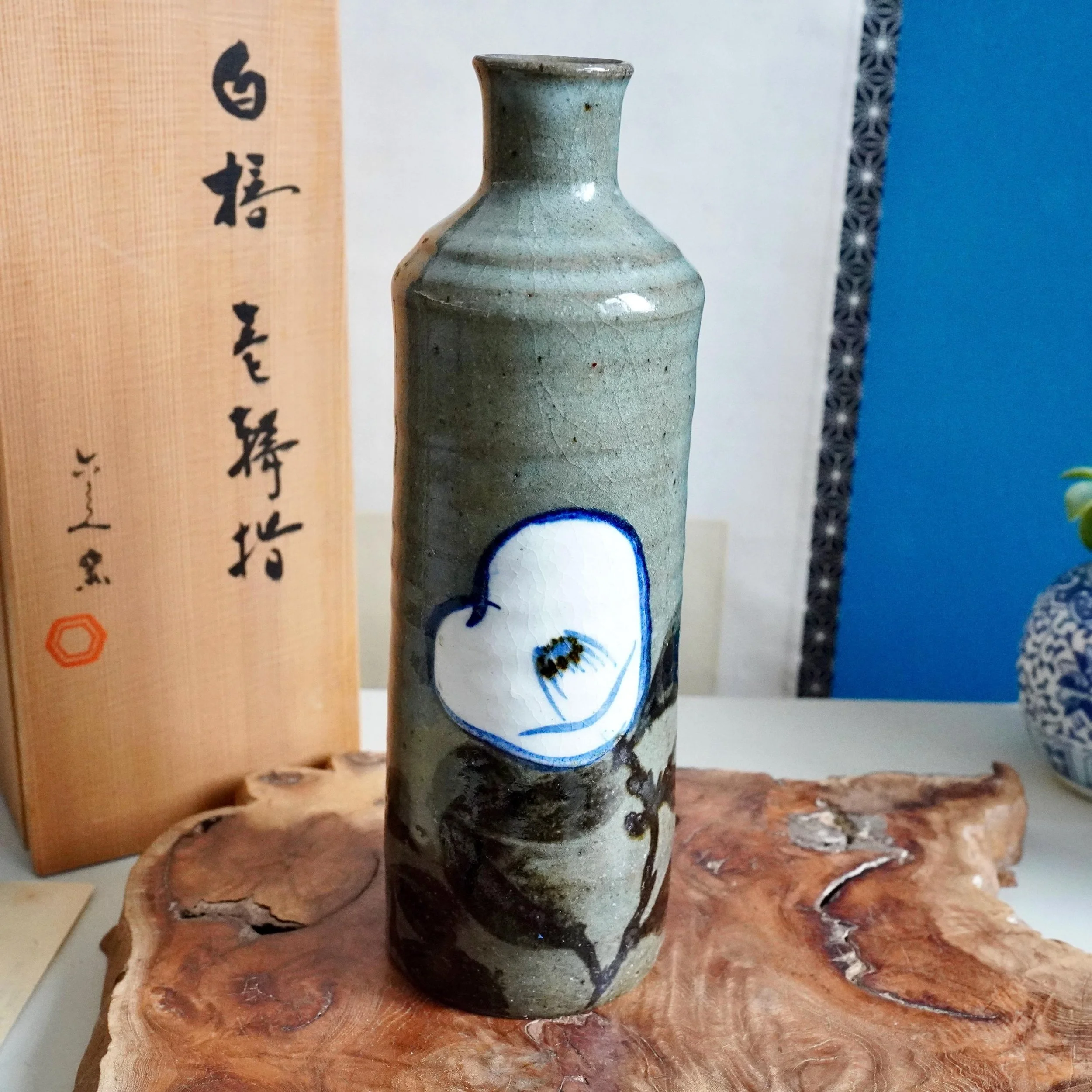 Japanese Kiyomizu Rokubei VI ikebana vase camellia tomobako Showa