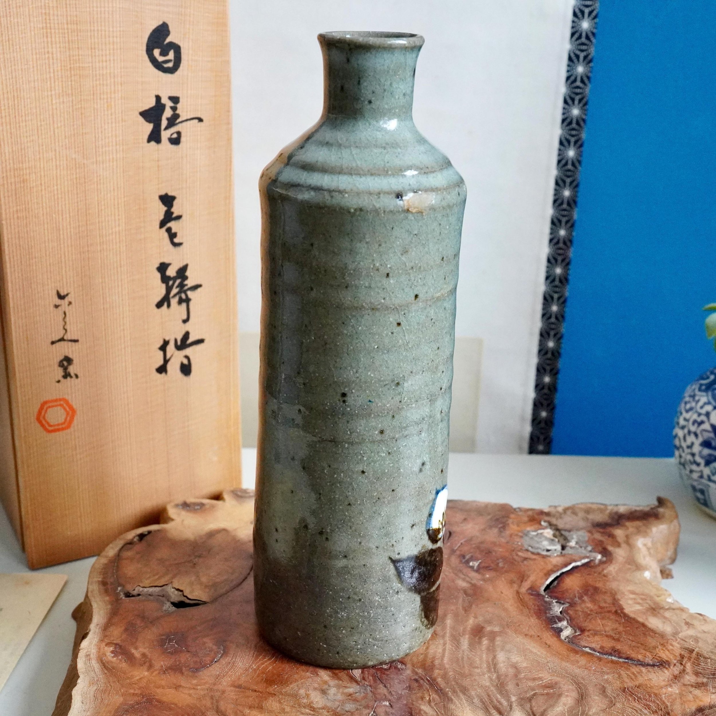 Japanese Kiyomizu Rokubei VI ikebana vase camellia tomobako Showa