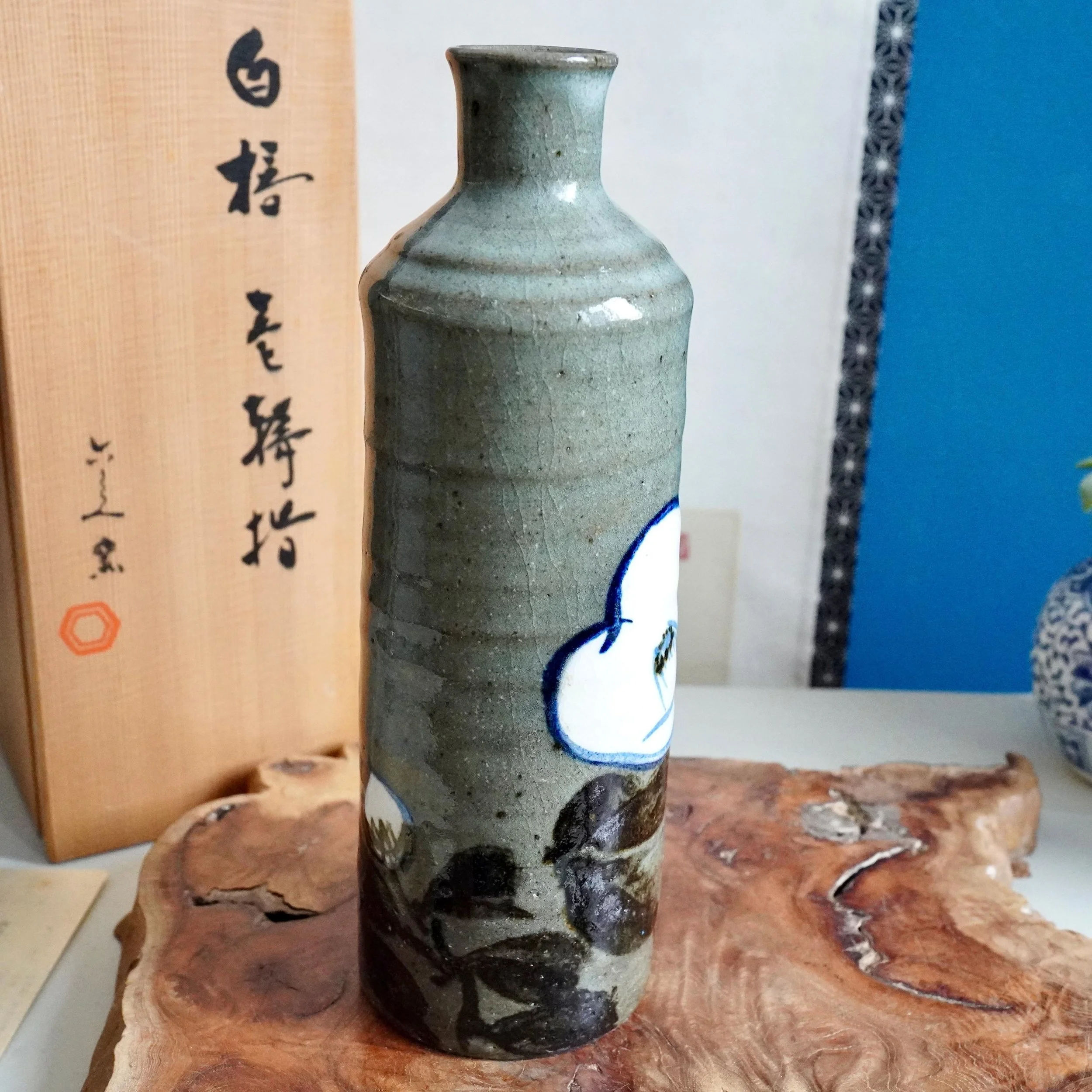 Japanese Kiyomizu Rokubei VI ikebana vase camellia tomobako Showa