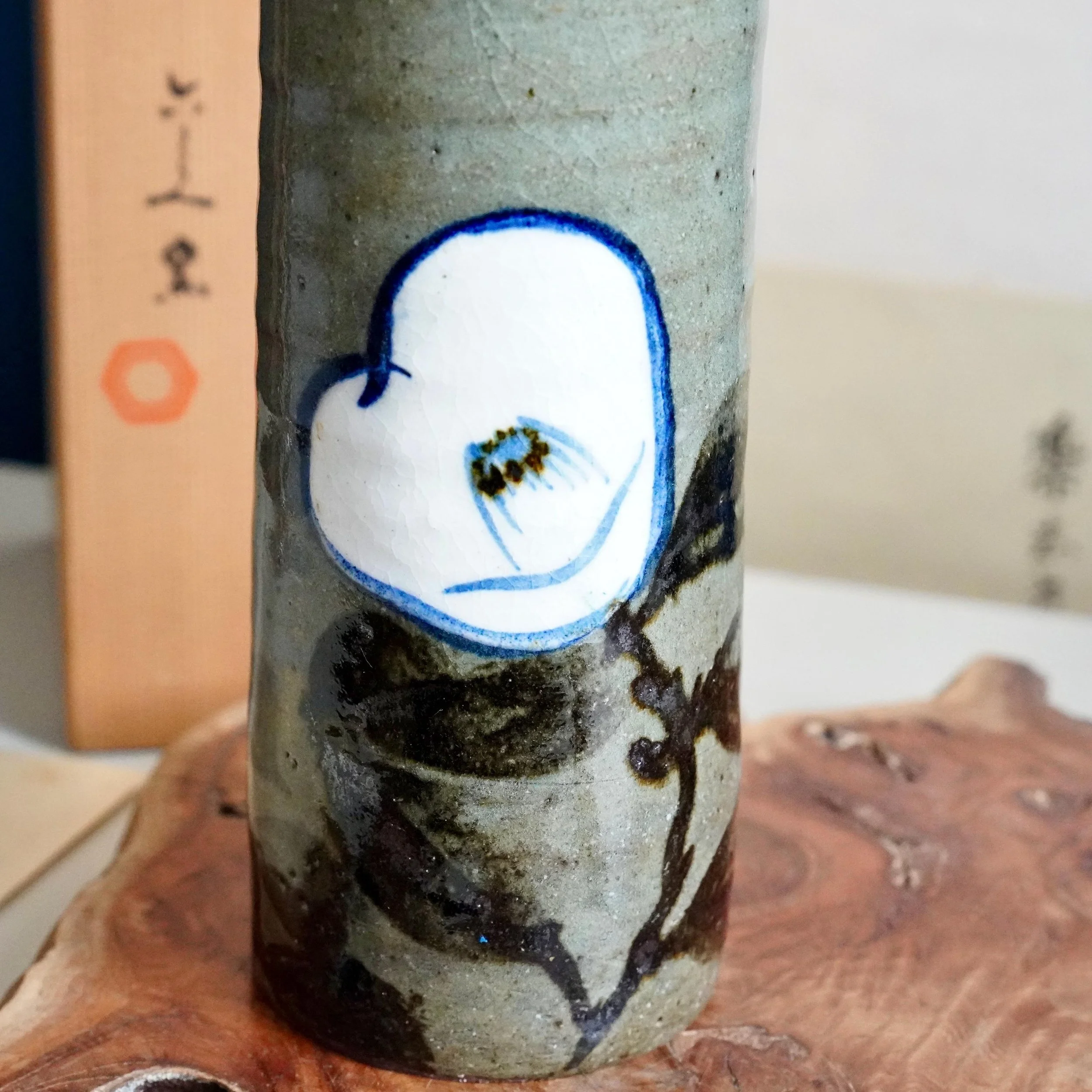 Japanese Kiyomizu Rokubei VI ikebana vase camellia tomobako Showa