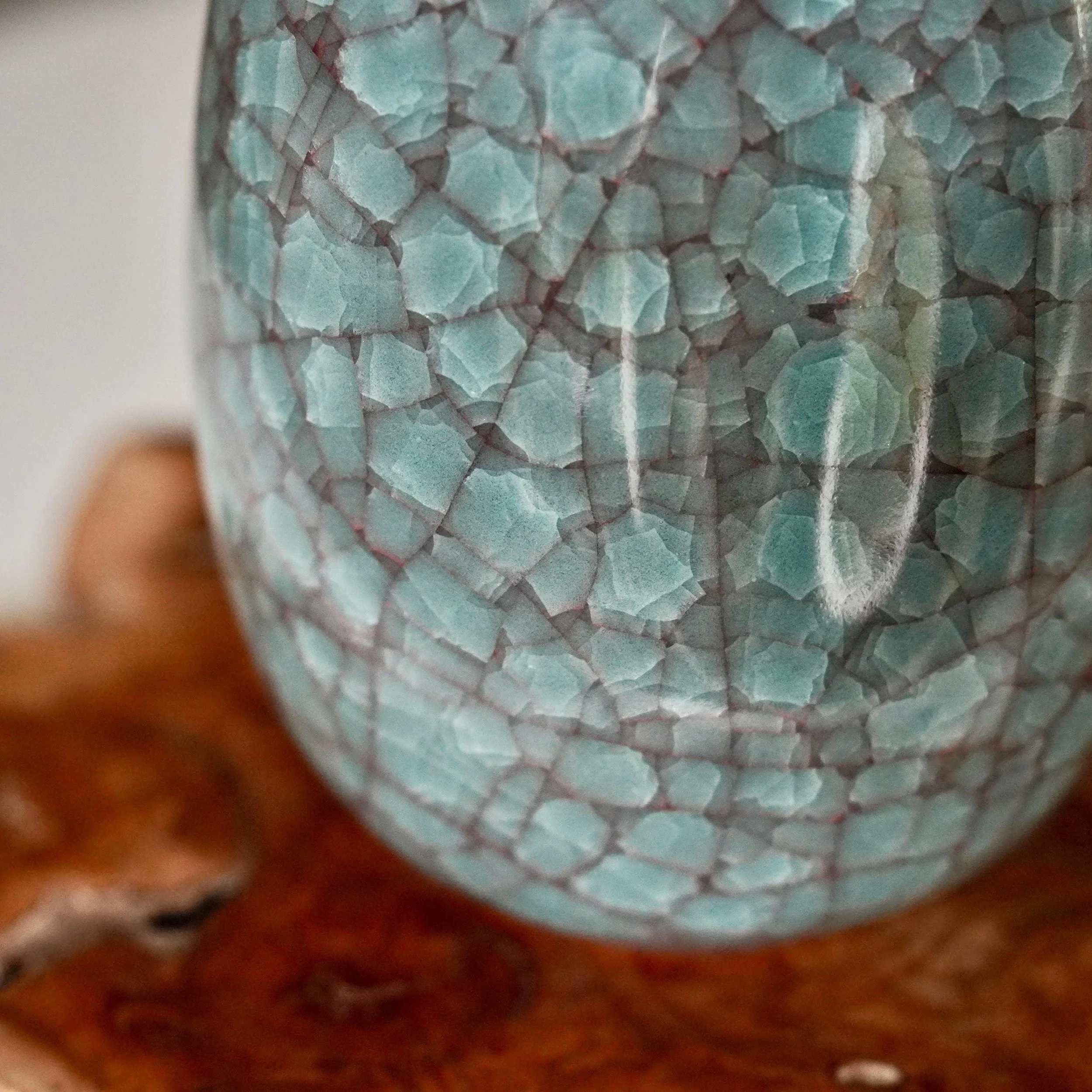 Japanese celadon vase ice crackle glaze Tachikichi Kyoto Showa