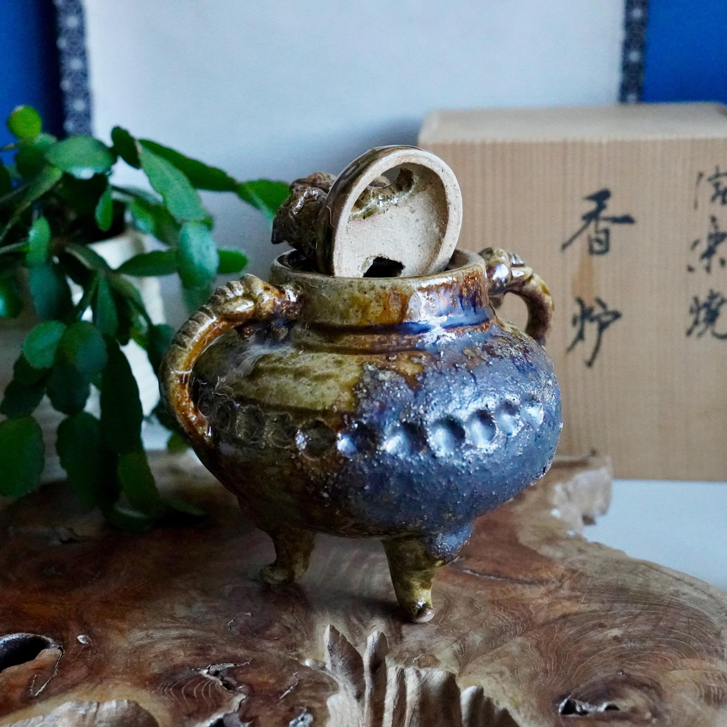 Lid lifted, ceramic incense holder insert, Shigaraki-yaki kōro