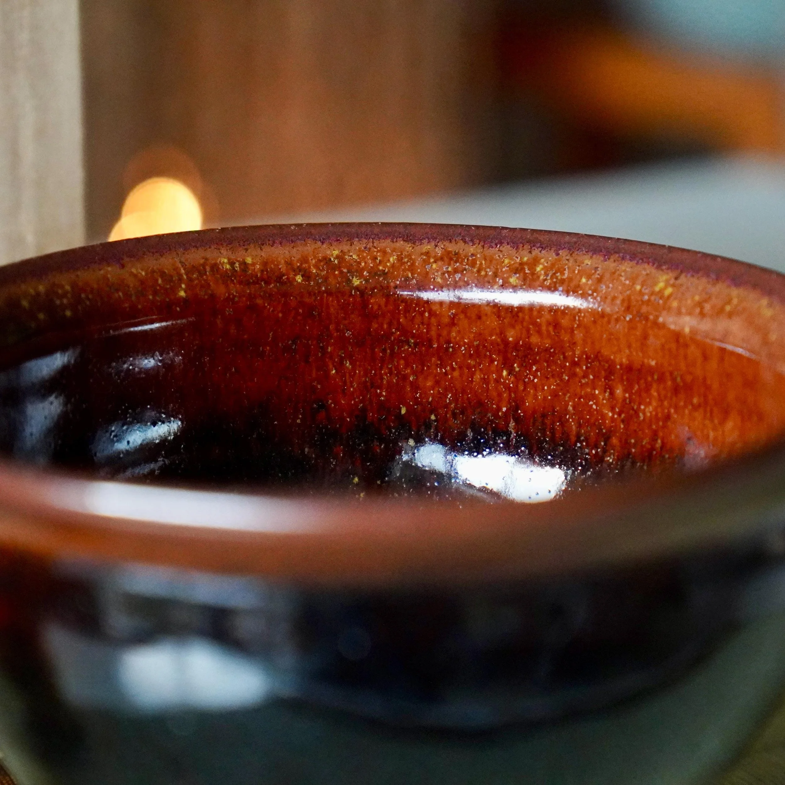 Tenmoku drip glaze chawan signed by Mizue Katsukazu, Shōwa