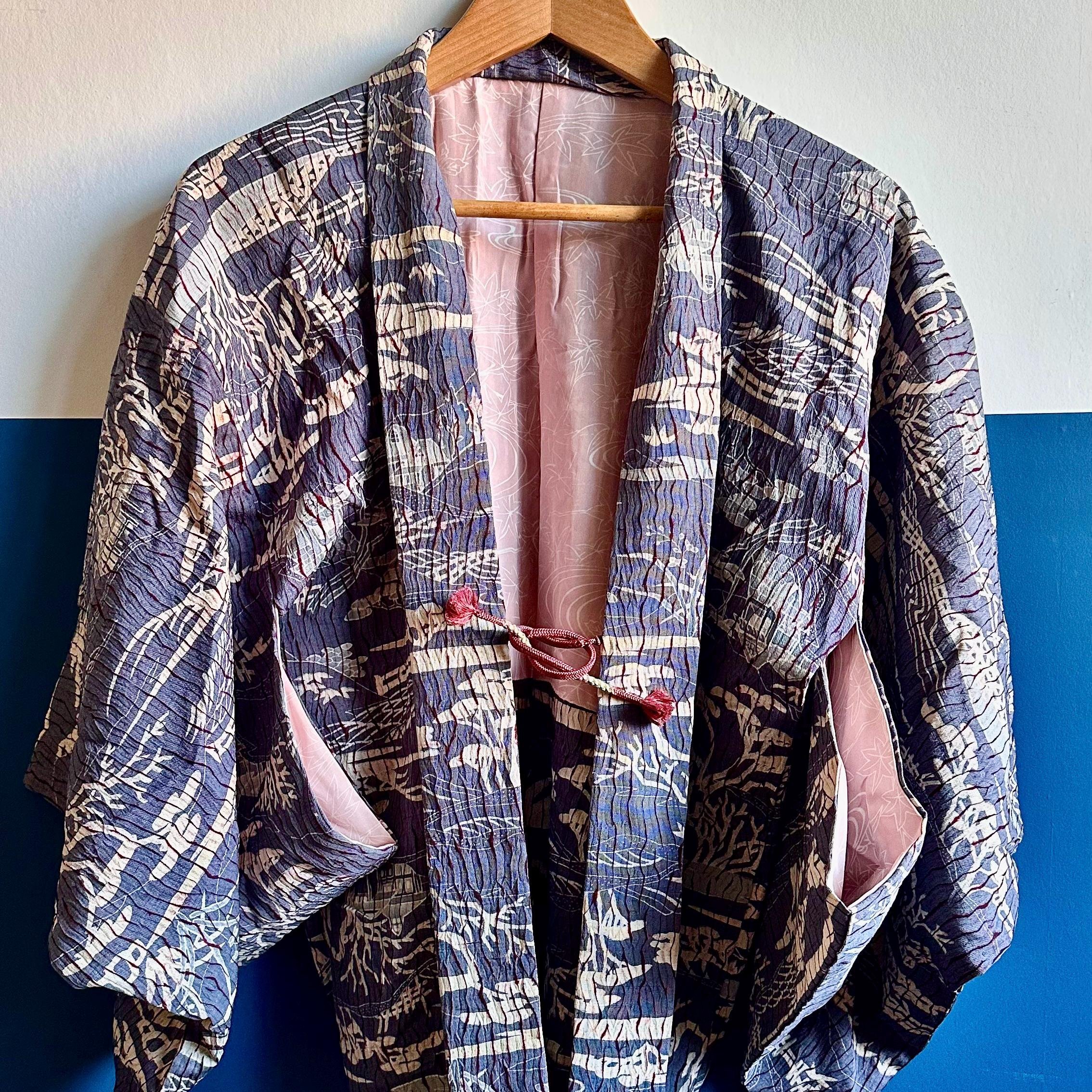 Vintage Japanese chirimen silk haori full view, abstract geometric pattern blue-grey beige burgundy, Shōwa period