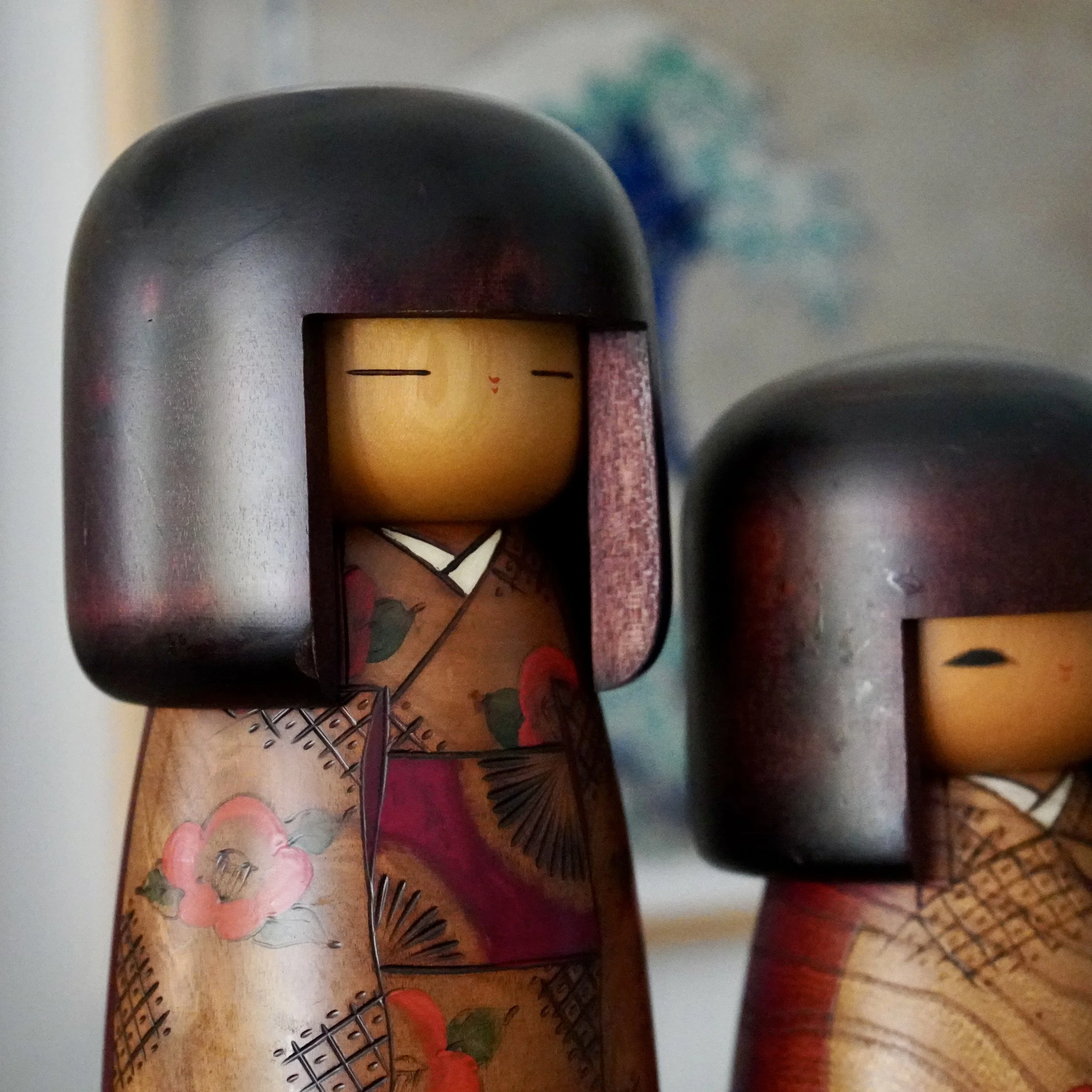 usaburo-kokeshi-pair-faces-tsubaki-showa-gunma.jpg