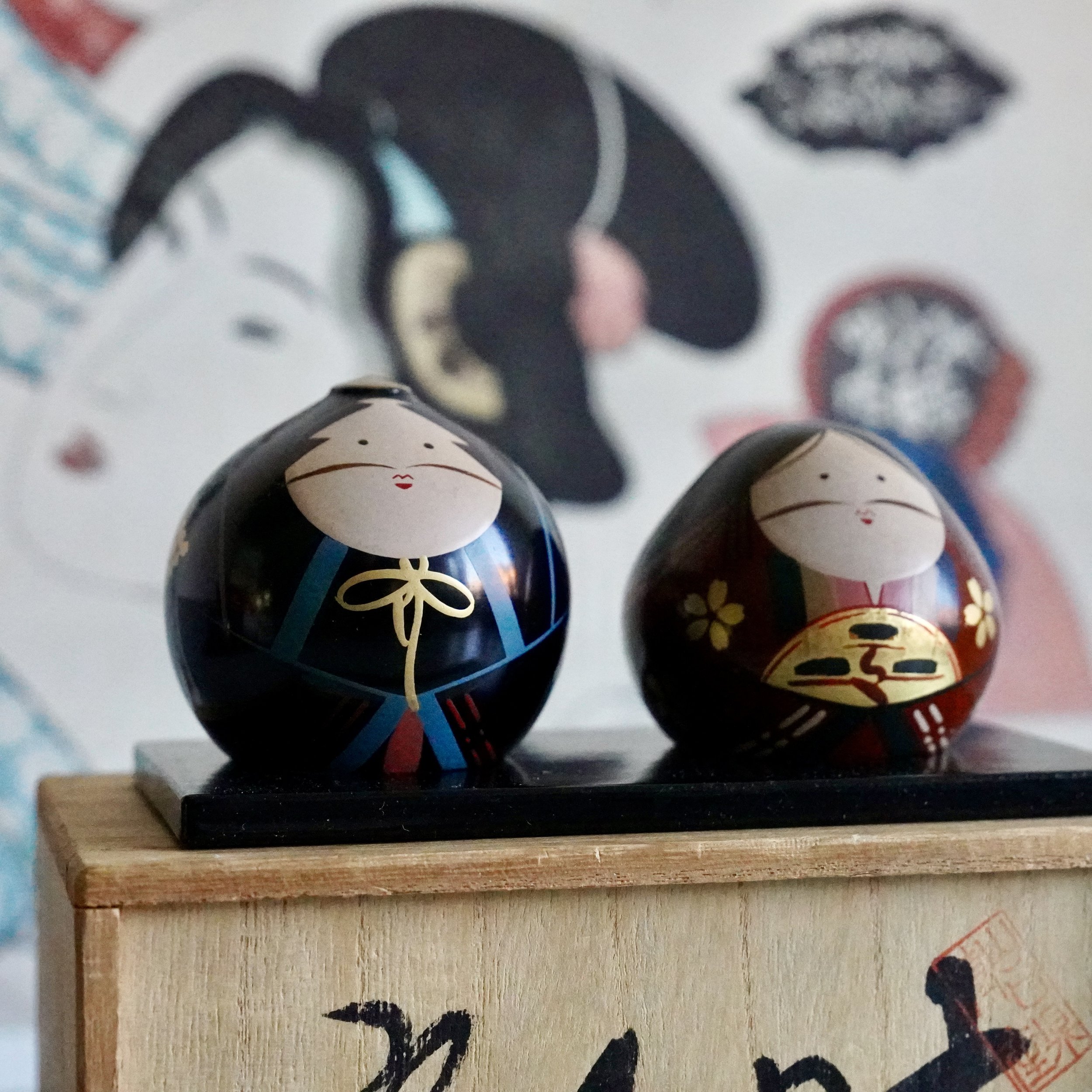 Finding Ouchi-nuri hina dolls in Yanaka, Tokyo's cat town.