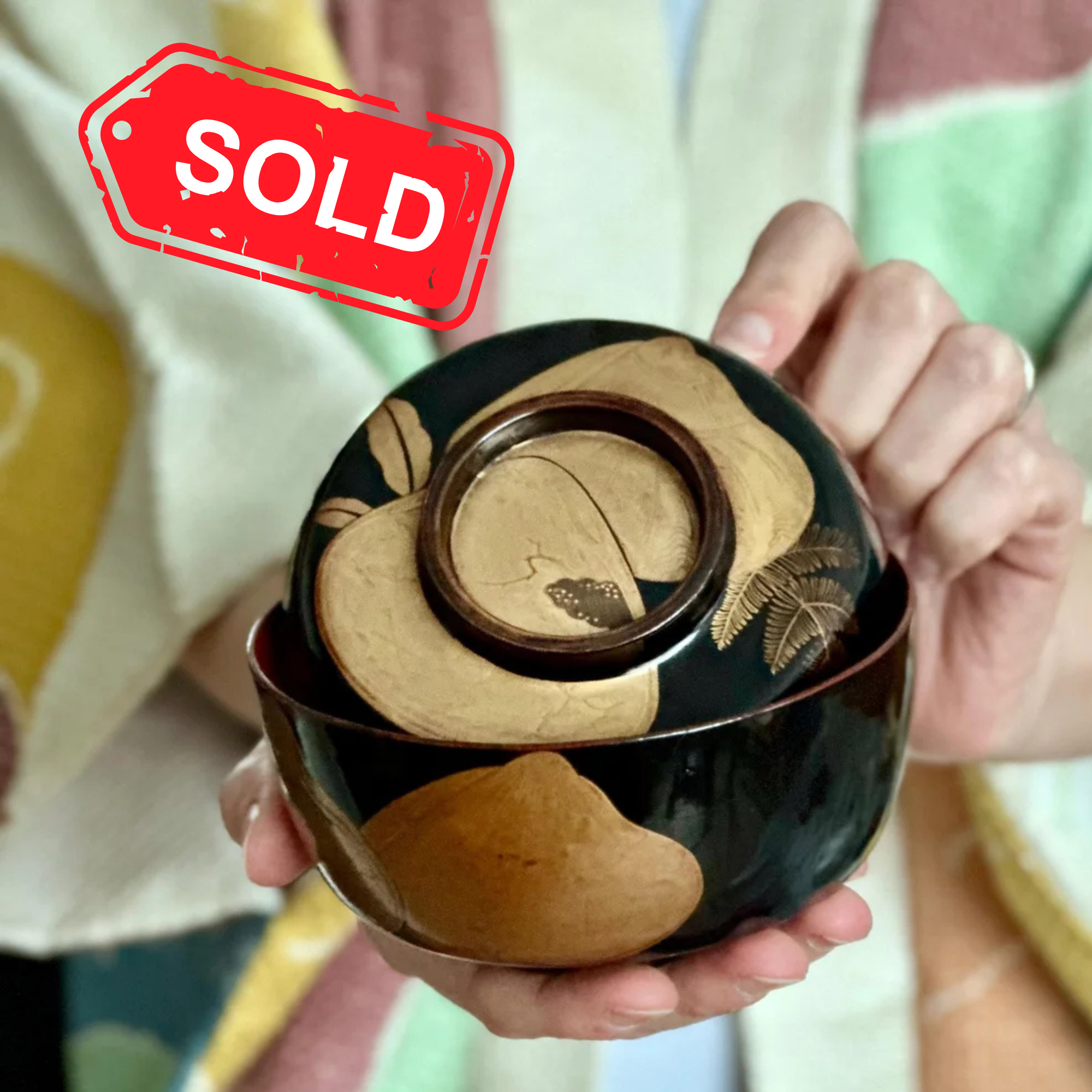 (sold) Urushi lacquerware own bowl set with gold maki-e early Shōwa period 1930s