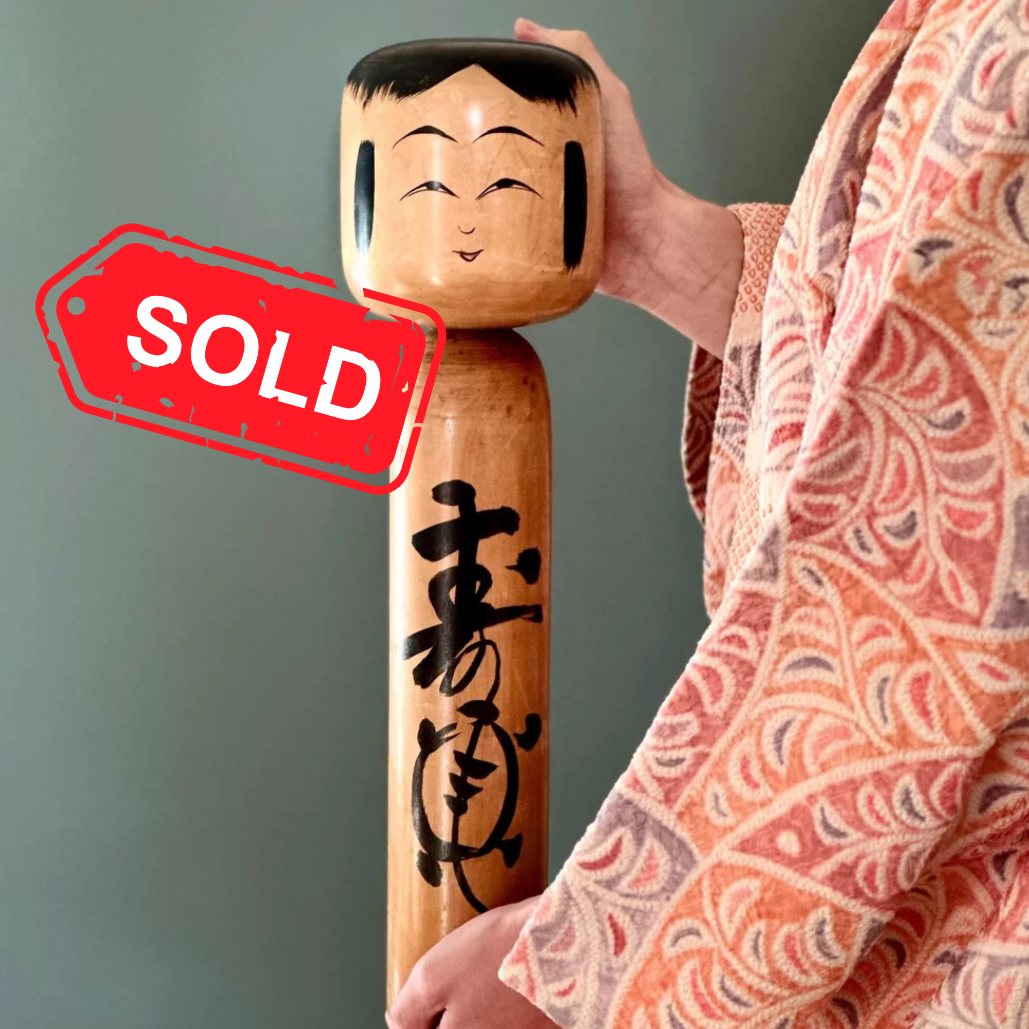 (sold) Large Tōgatta kokeshi signed by Sato Fumio, 44cm, 1.5kg, Shōwa period
