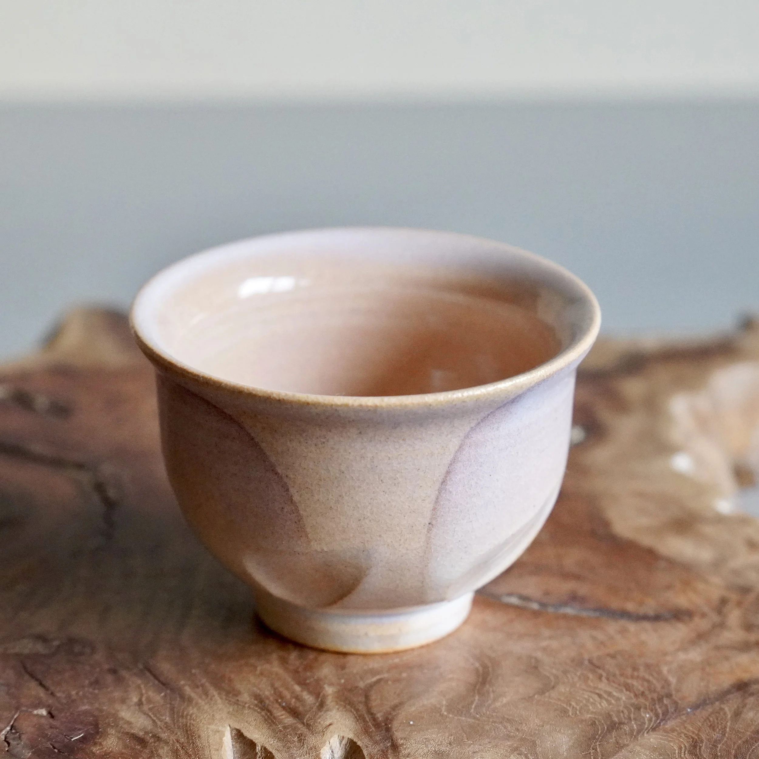 10. Hagi-yaki yunomi cup, front view showing interior glaze tone