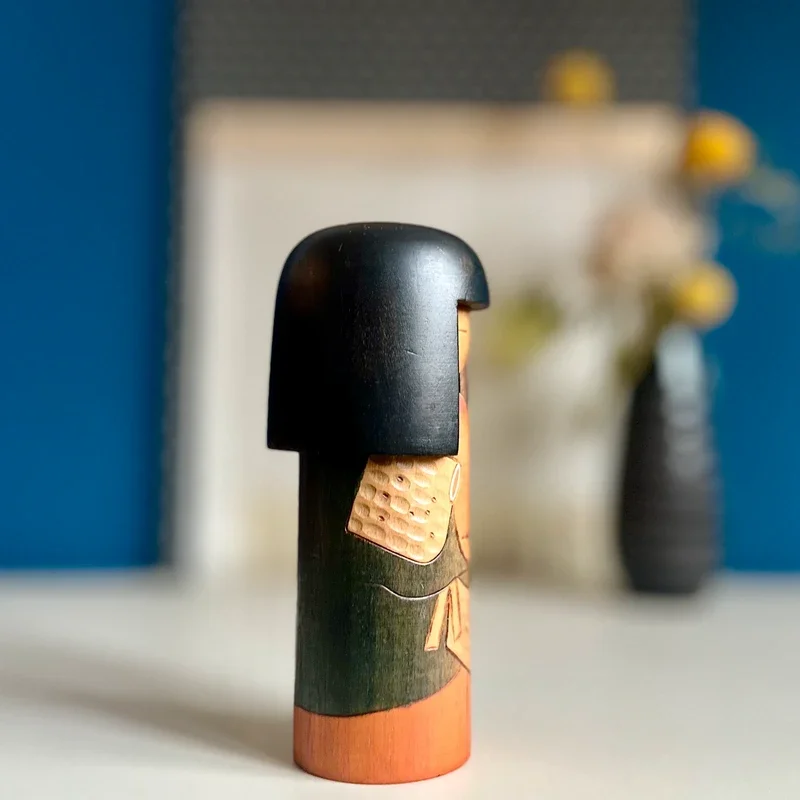 Sōsaku kokeshi by Kisaku, geometric incised pattern, signed, Shōwa period7.webp