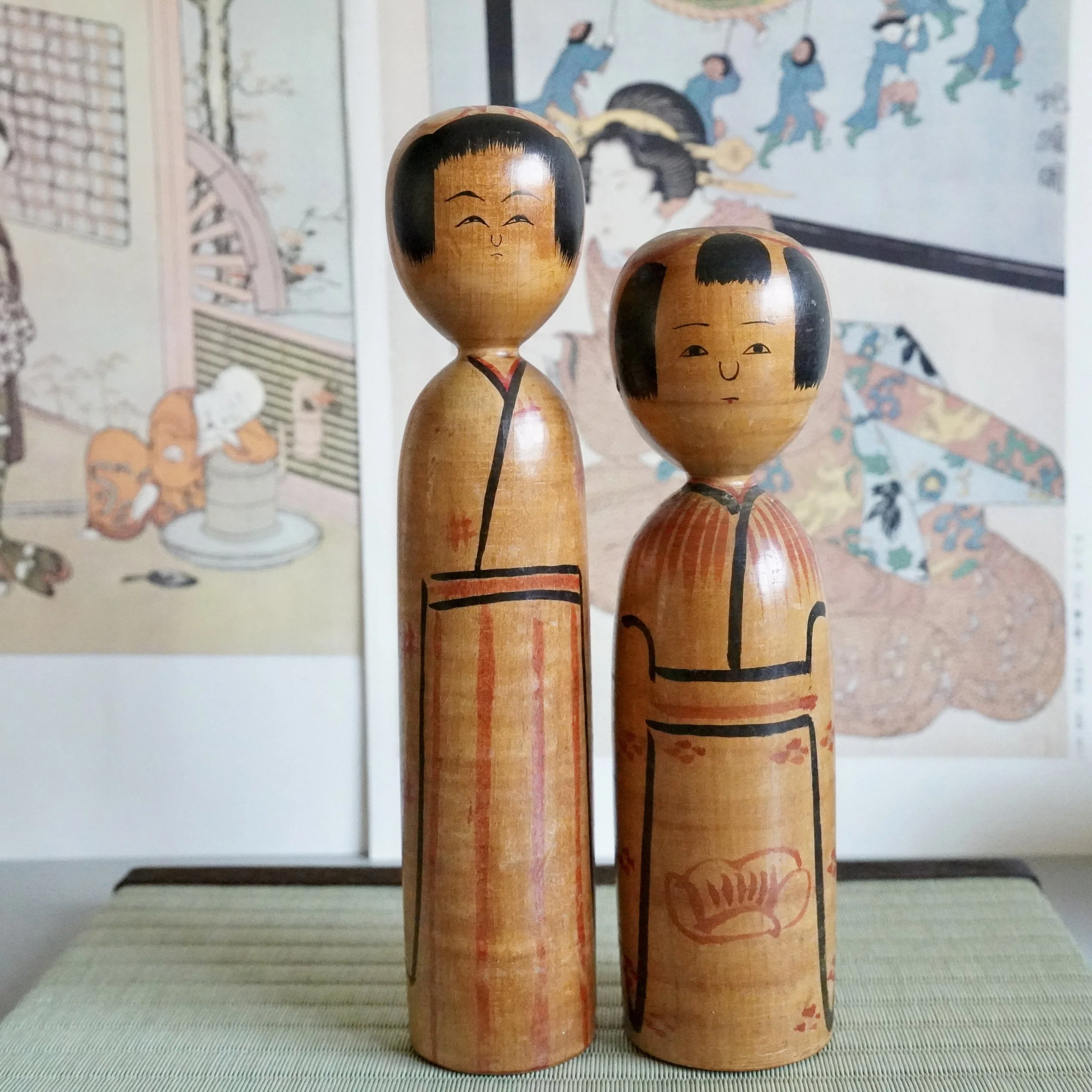 Kijiyama kokeshi pair, inverted egg head shape, Ogura Kyūtarō and Abe Heishirō signed, Shōwa Japan