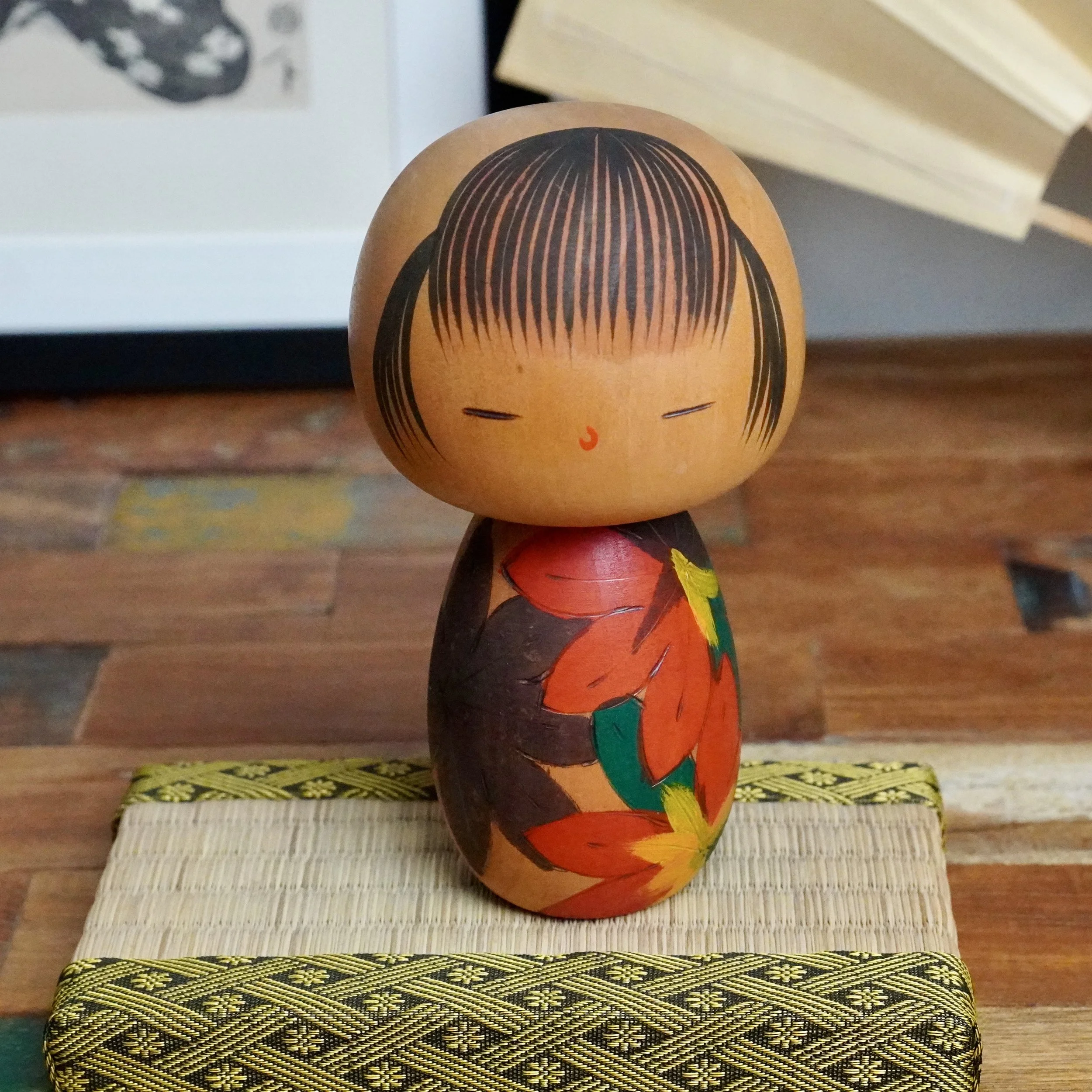 Sōsaku kokeshi by Yuji Kawase, carved momiji autumn leaves, Shōwa period