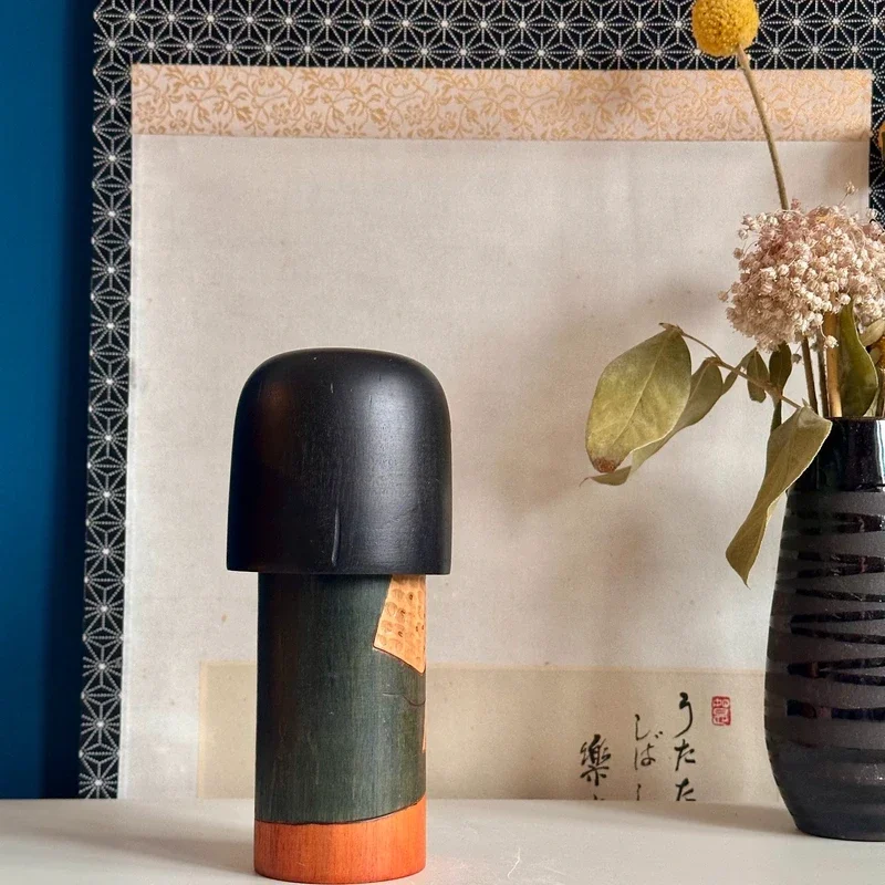 Sōsaku kokeshi by Kisaku, geometric incised pattern, signed, Shōwa period12.webp