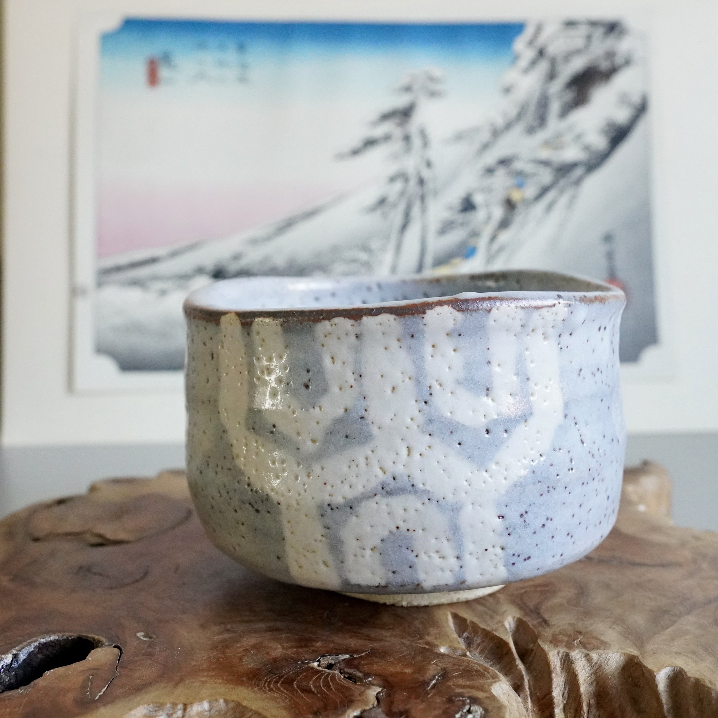 Shino-yaki chawan, carved glaze pattern, Han'emon-gama kiln Mino Japan