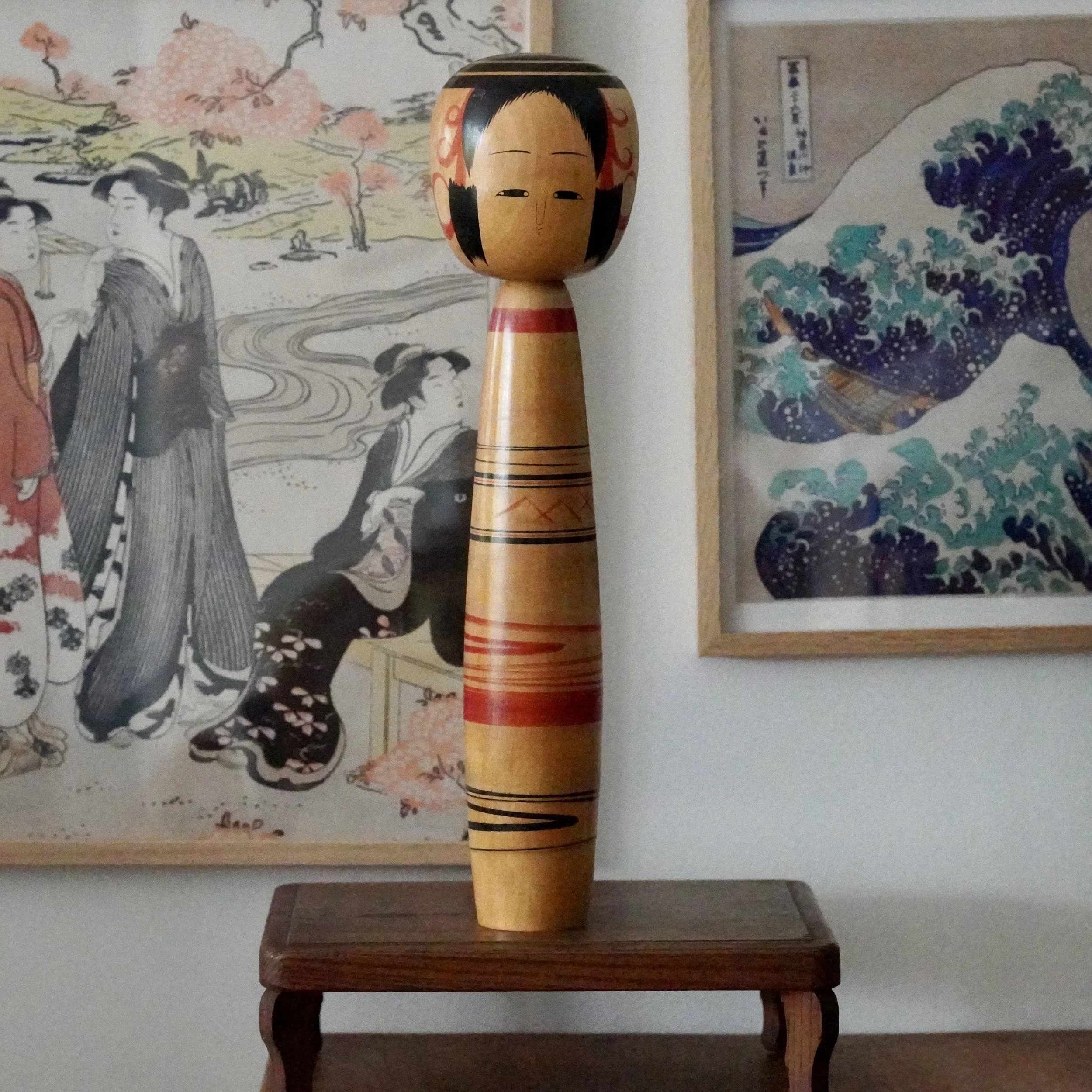 Front view of a large signed Tsuchiyu kokeshi by Abe Kazue, Showa period