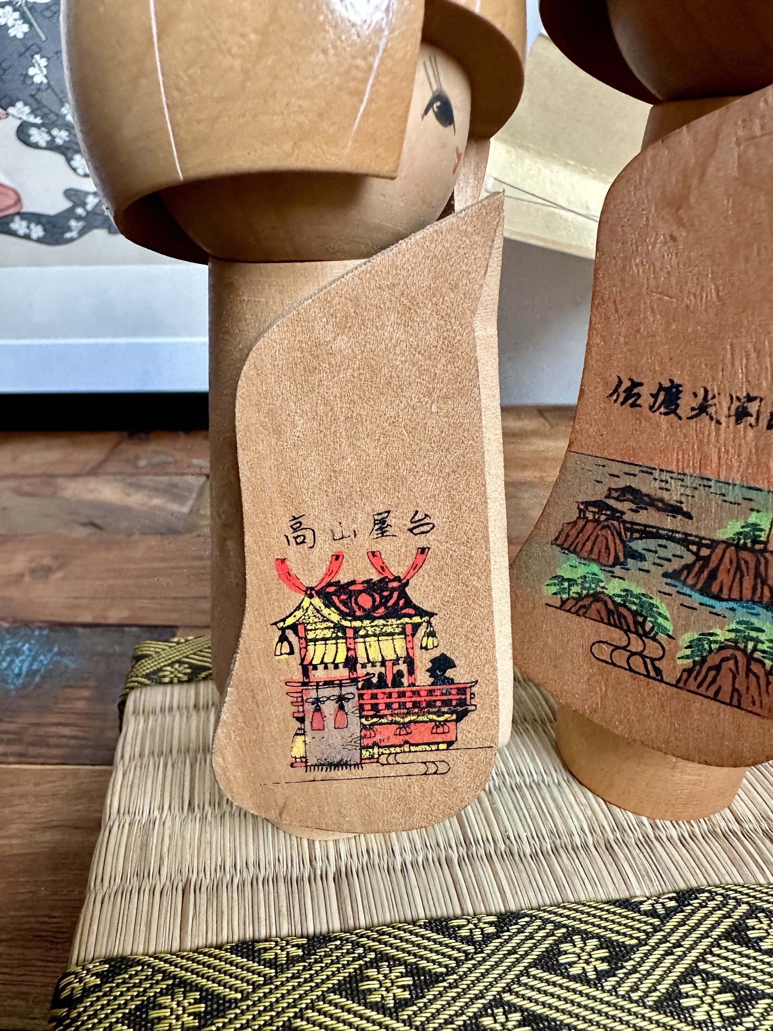 Takayama yatai festival float panel 高山屋台 close-up Hida omiyage kokeshi painted ink scene