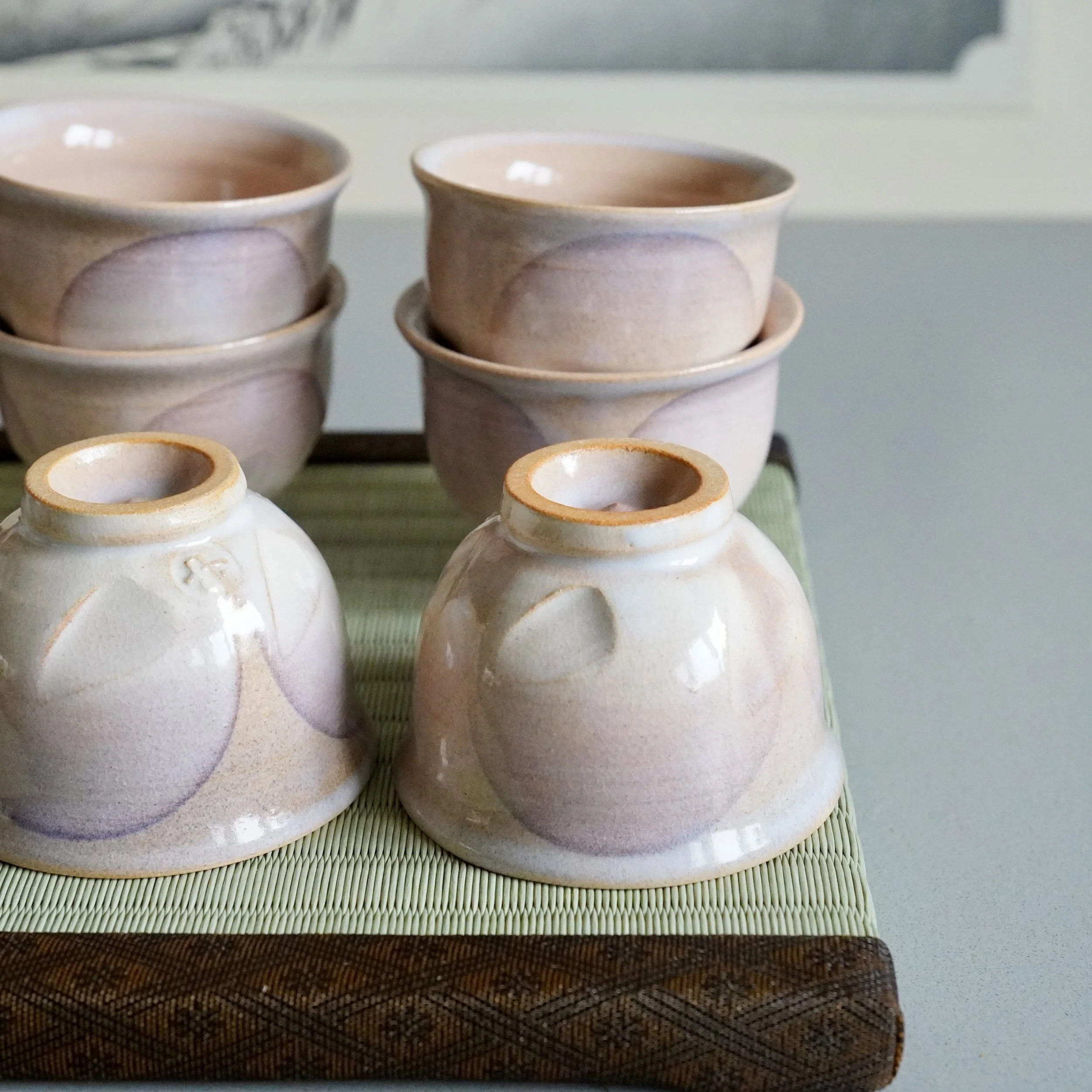 13. Hagi-yaki sencha set, kyusu and yunomi grouped on tatami mat
