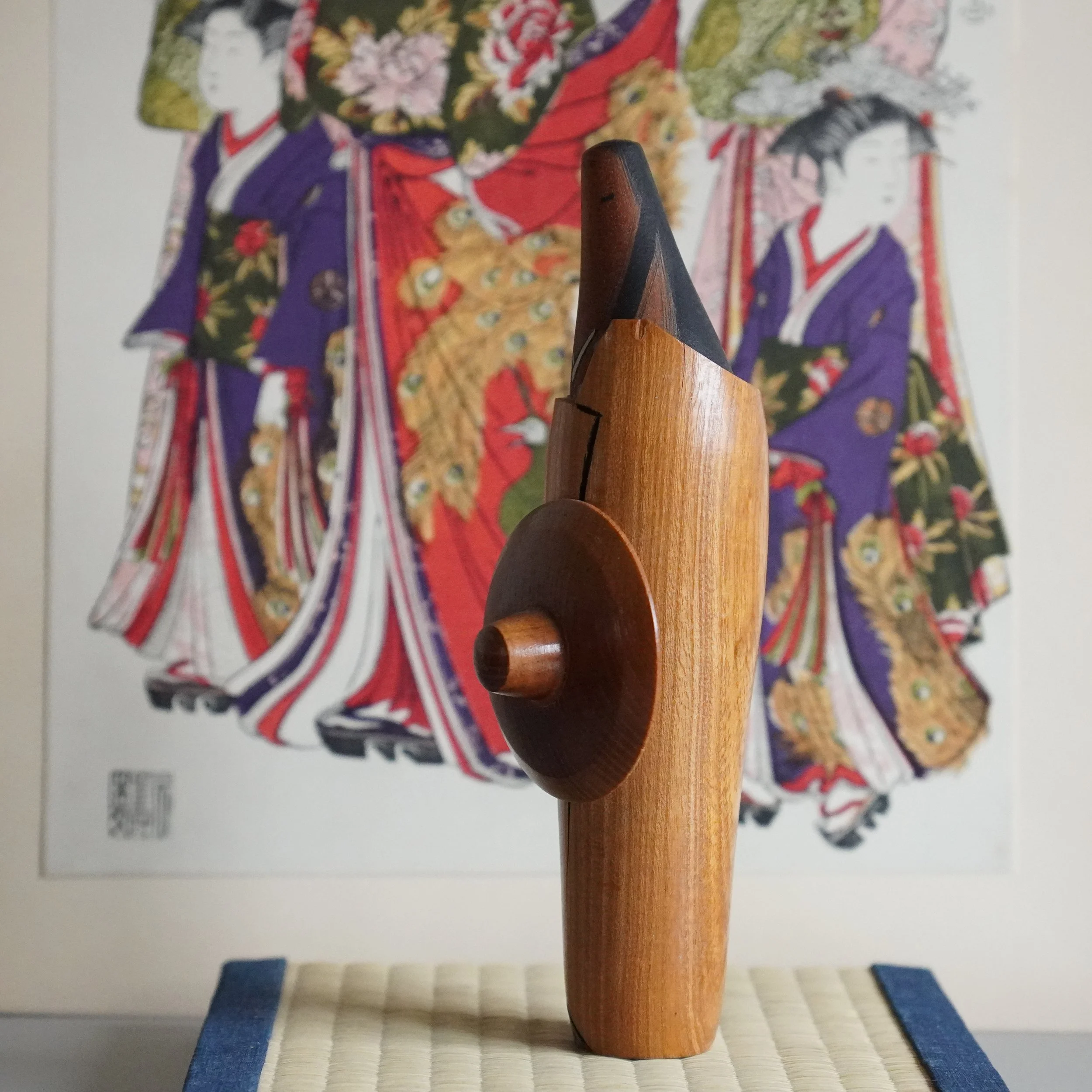 Naruko kokeshi Okazaki Yasuo chrysanthemum signed Showa.jpeg