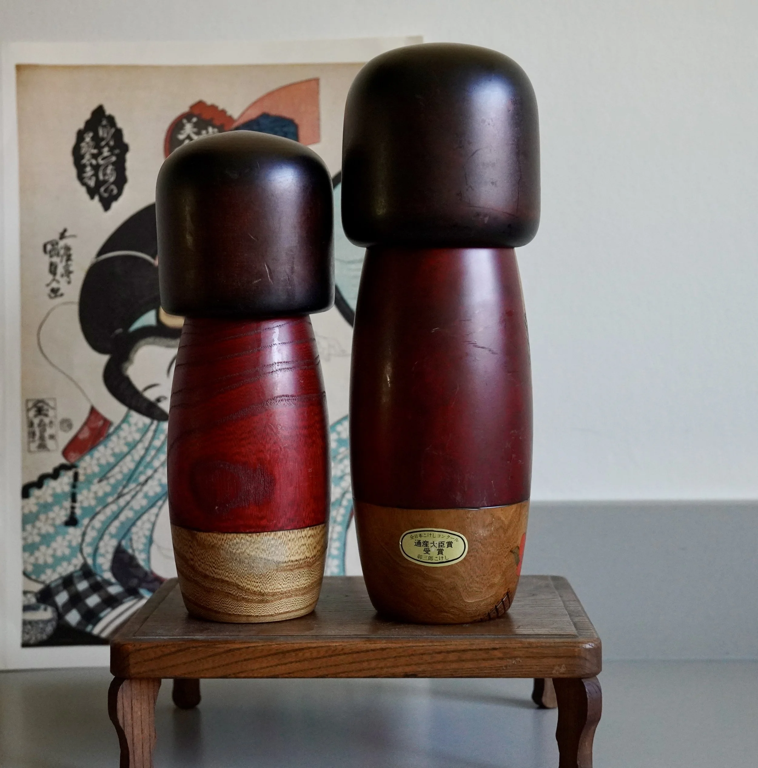 Usaburo sosaku kokeshi pair backside view studio seal zelkova Showa