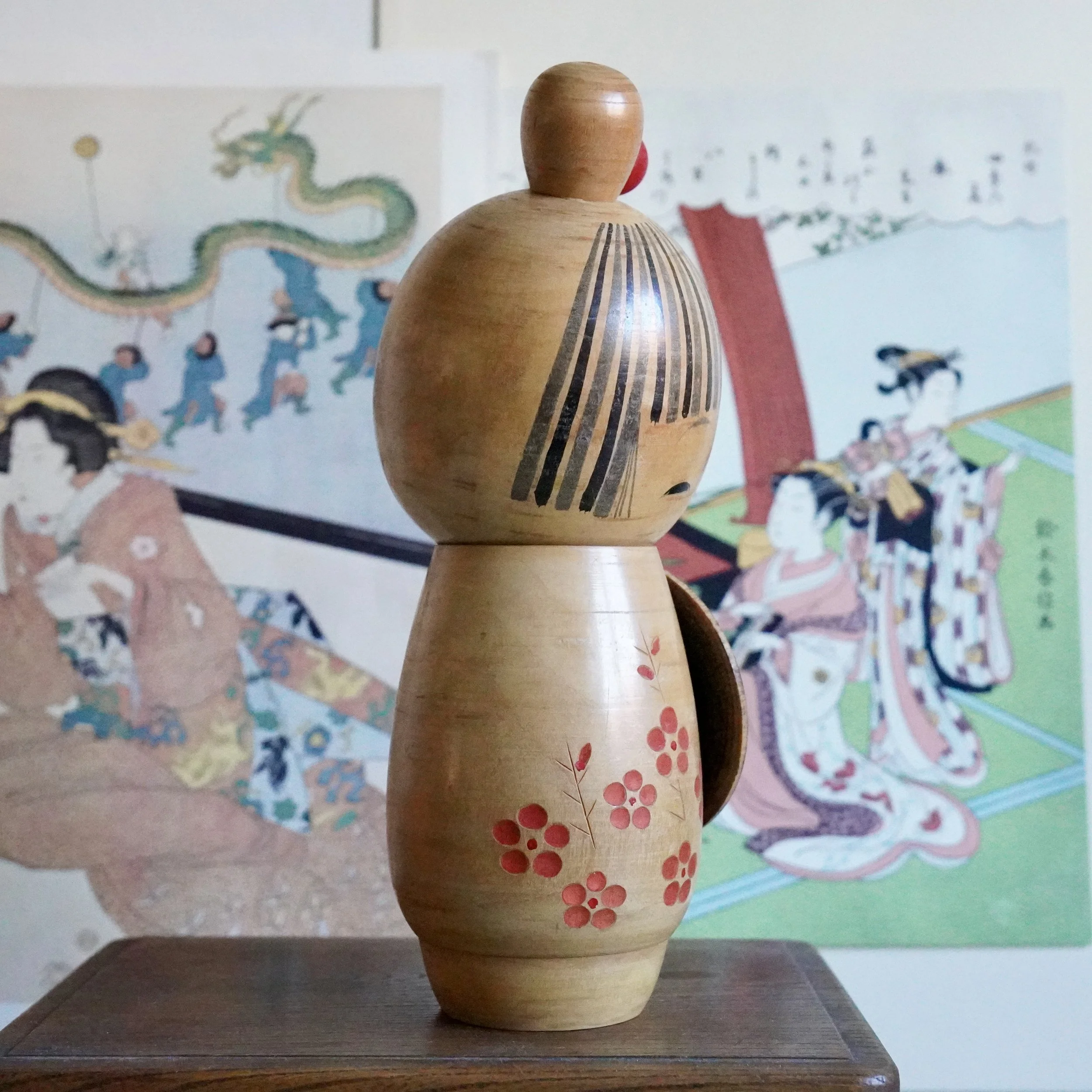 Back view of large sōsaku kokeshi by Sato Suigai, Japanese creative kokeshi doll