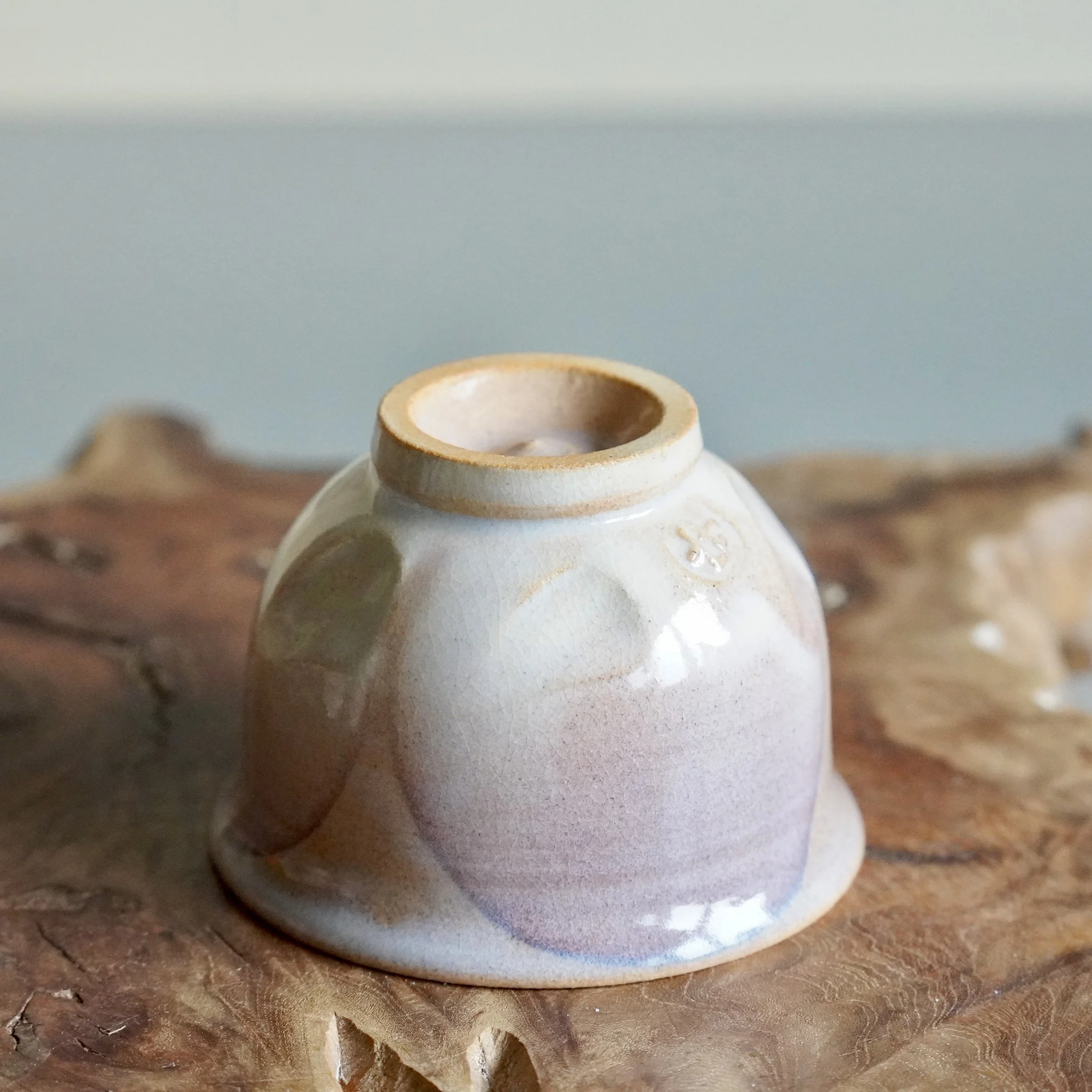 12. Hagi-yaki yunomi cup, base and rim detail, craquelé glaze