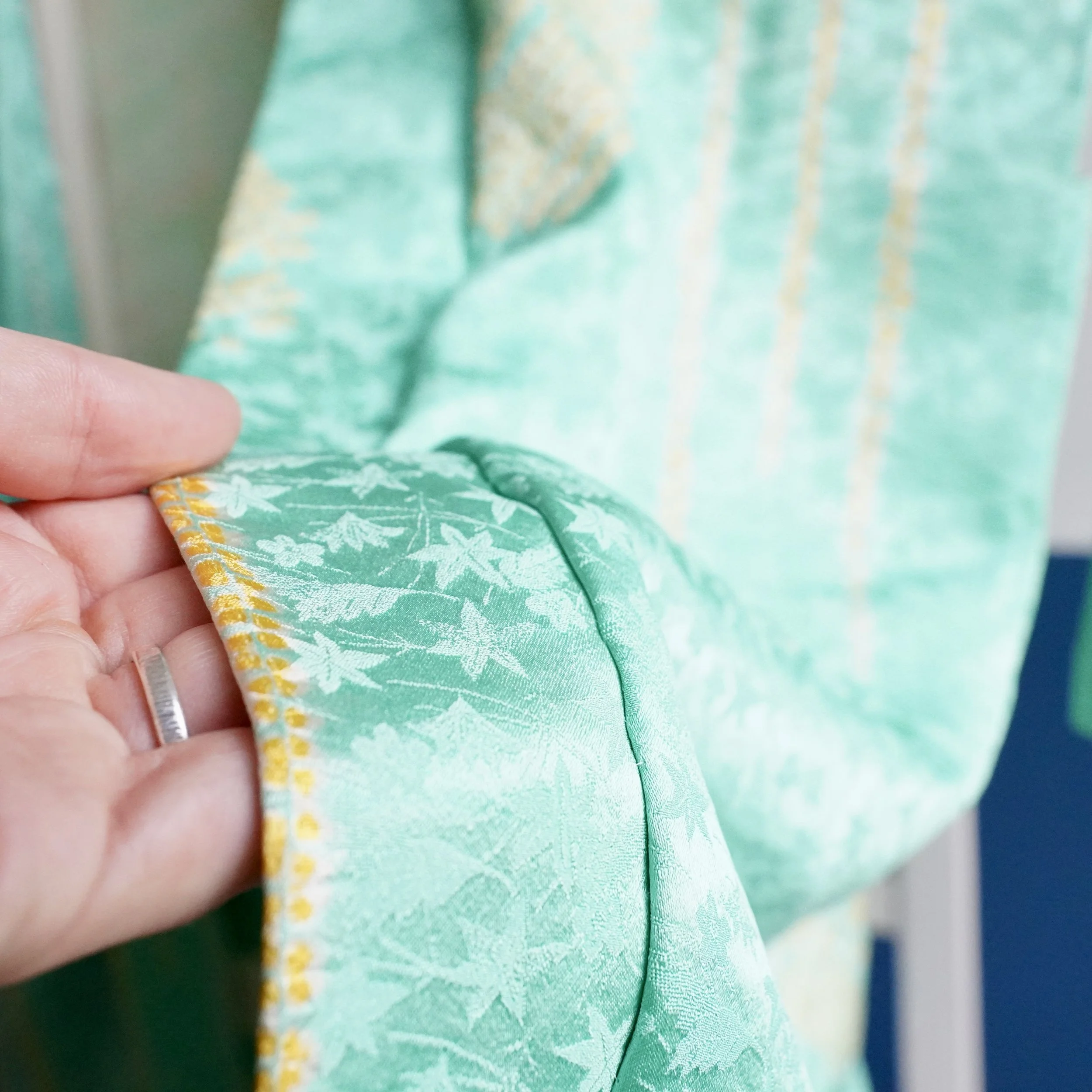 Japanese silk haori mint green shibori gold maple leaf side.jpg