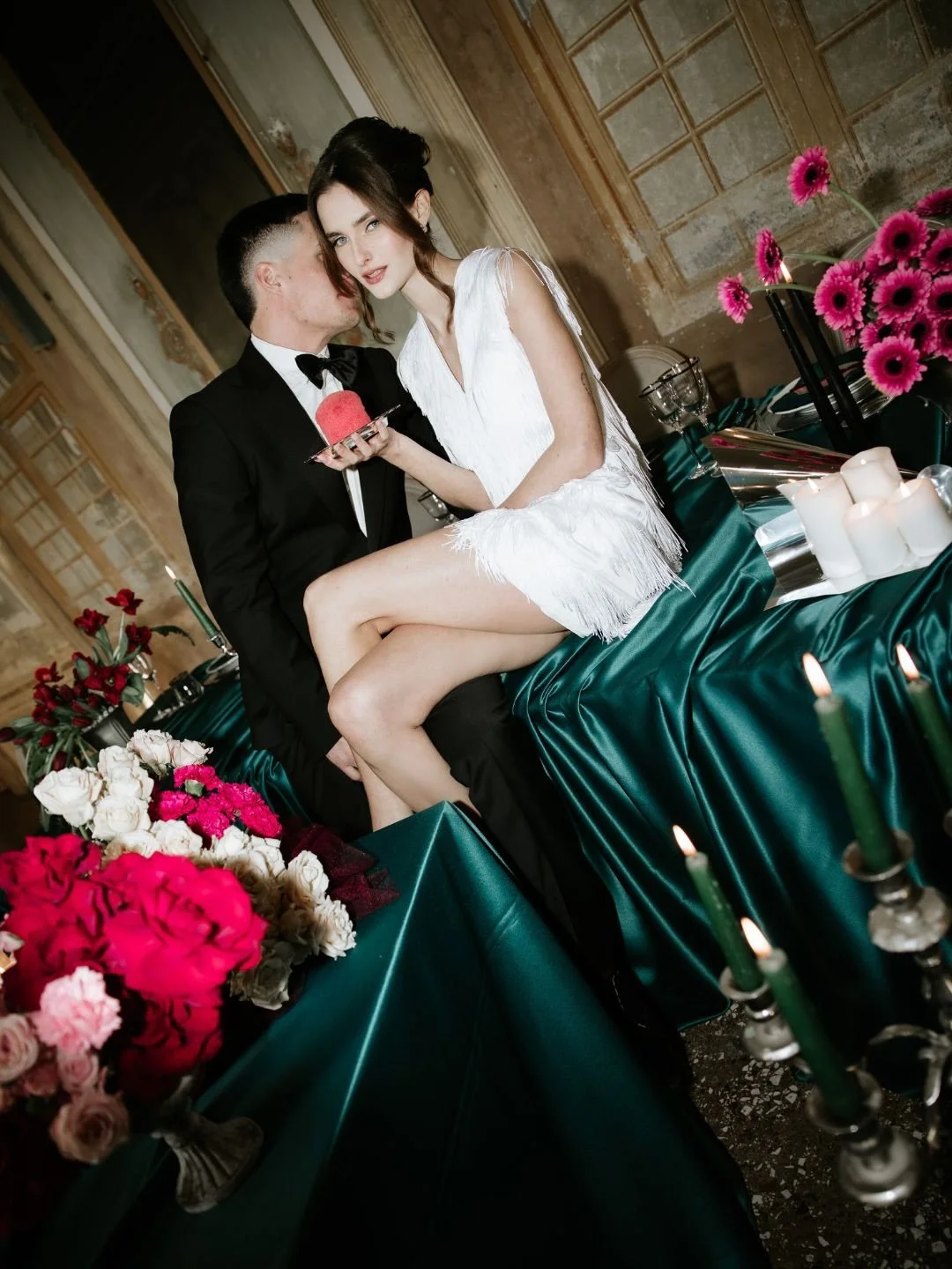 A touch of Red for Valentine&rsquo;s Day. Because a love like this deserves a head start.🌹
The last wedding editorial was all about passion and textures. A creative preview featuring the iconic &ldquo;Nuvola&rdquo; by @pasticceriaghigo &mdash; a his