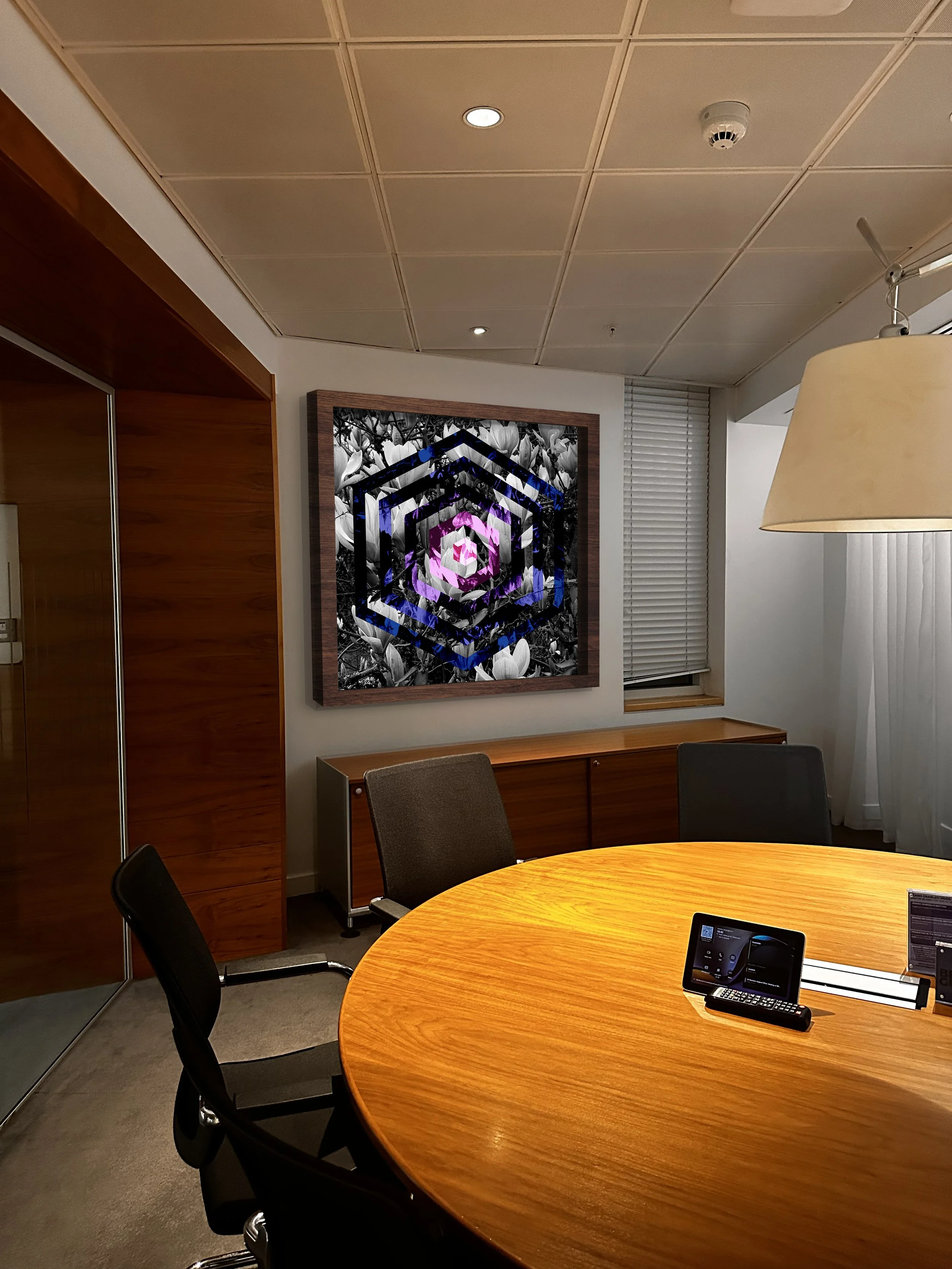 Visitors entrance left office_front_v1.jpg