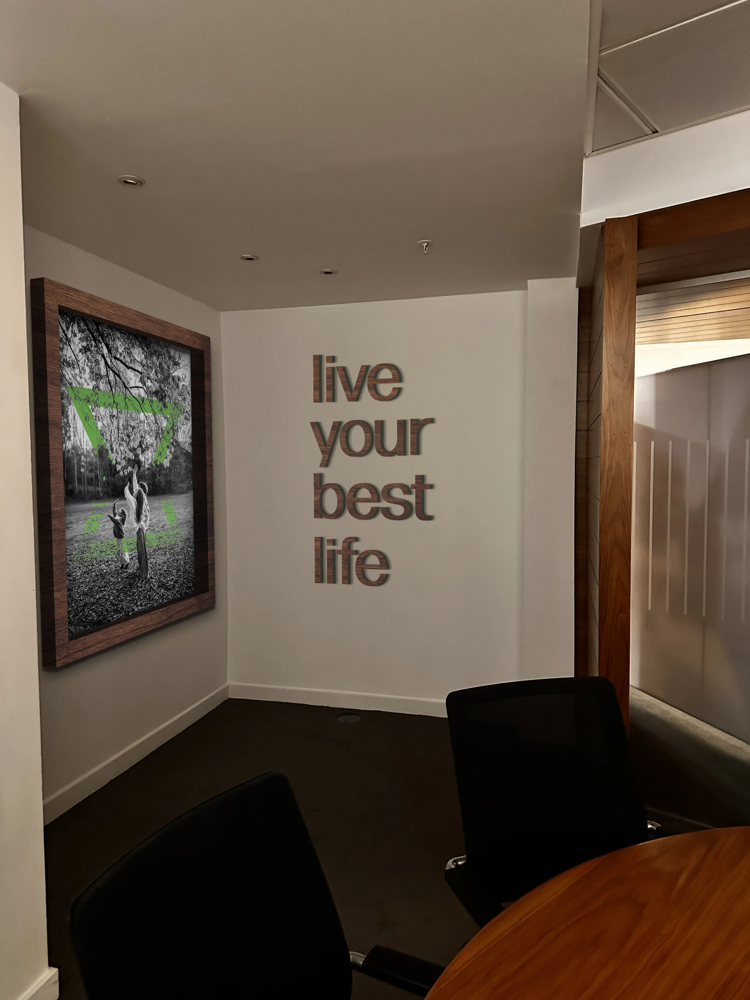 Visitors entrance right office_corner_v2.jpg