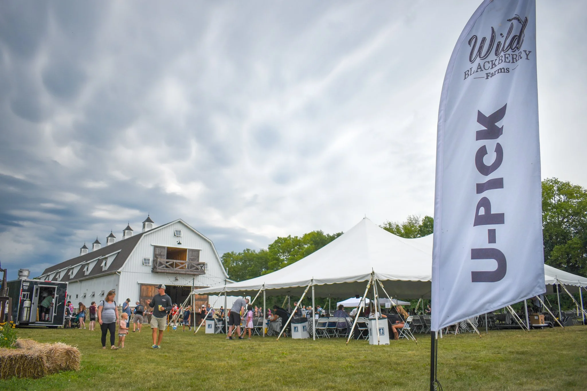 upicksignfestival [farm].jpg