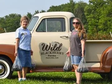 upickers truck [farm].jpg