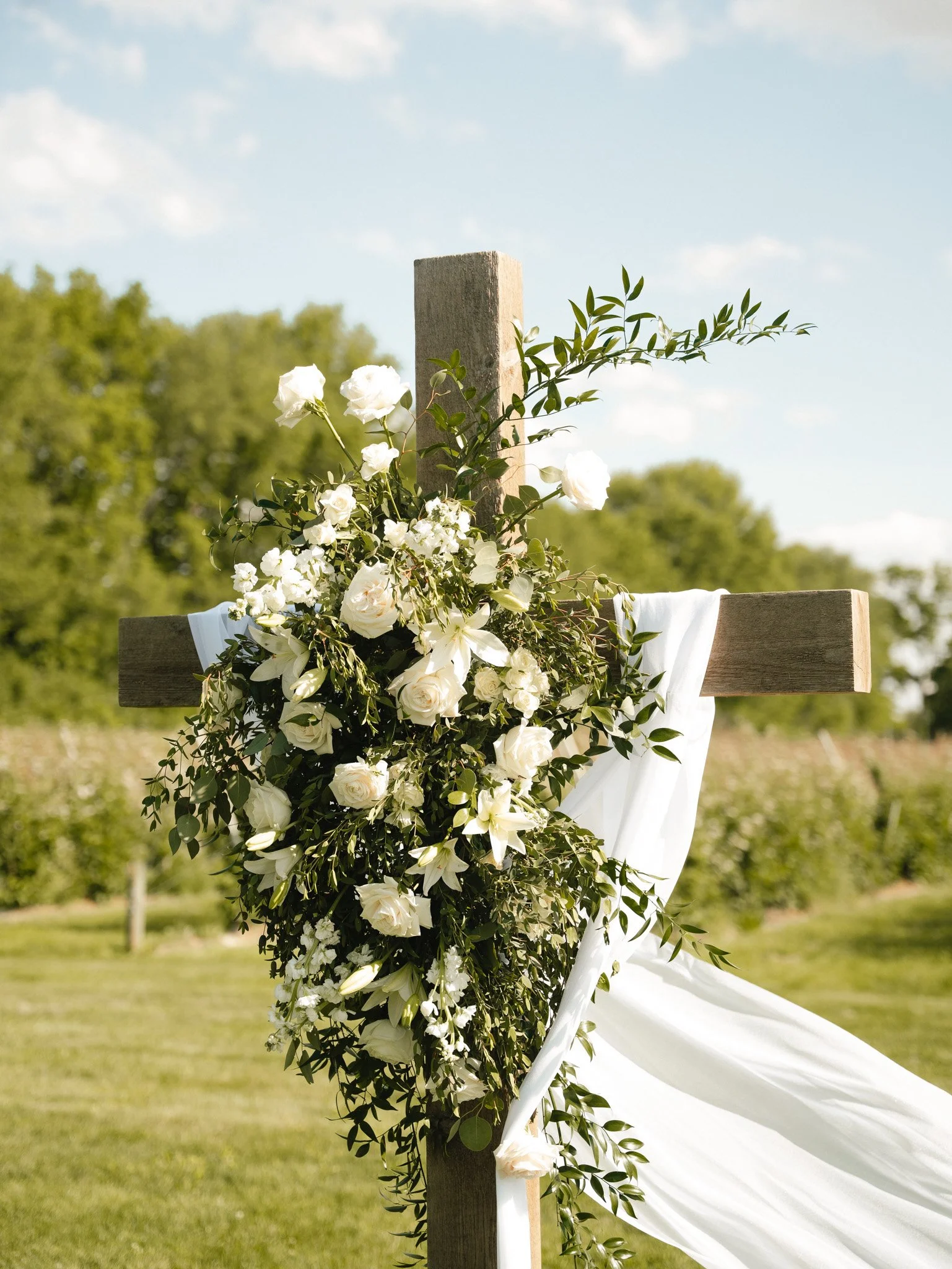 cross roses.jpeg