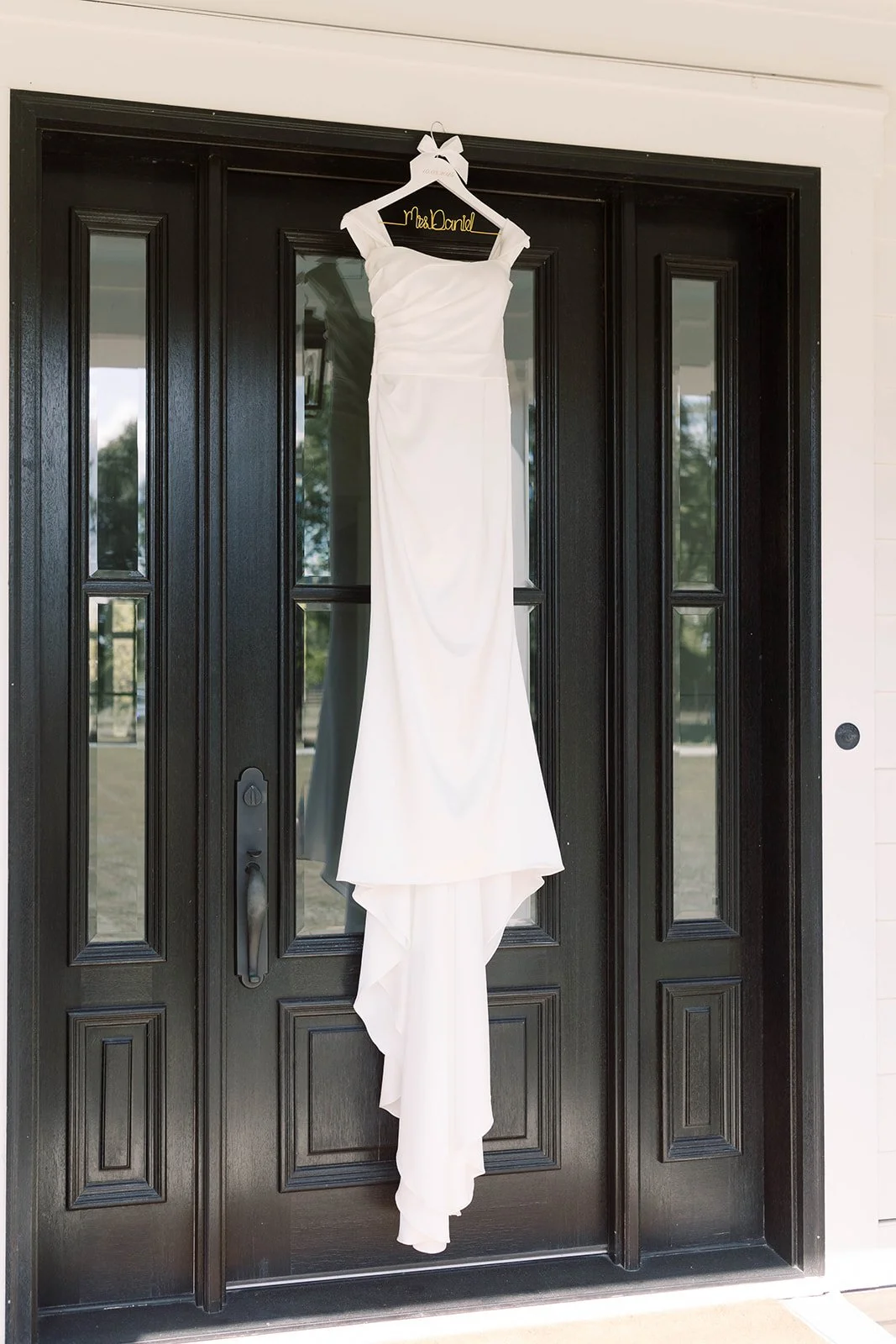 dress on house door.jpg