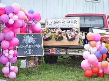 DIY flower bar [farm].jpg