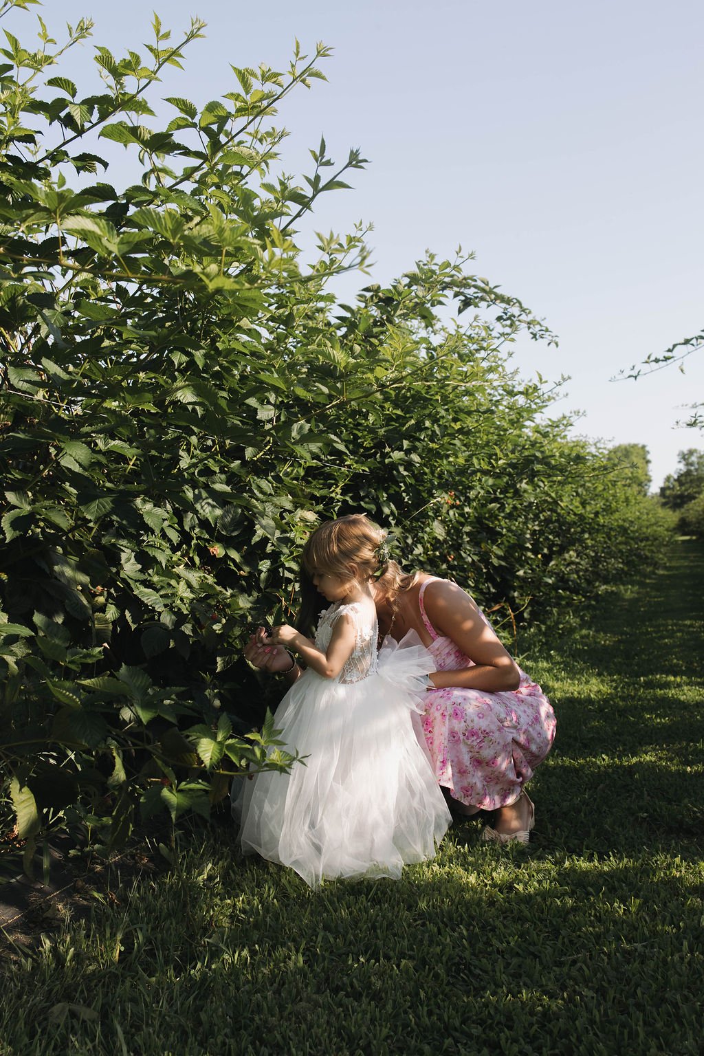 _flowergirlupick [farm].jpg