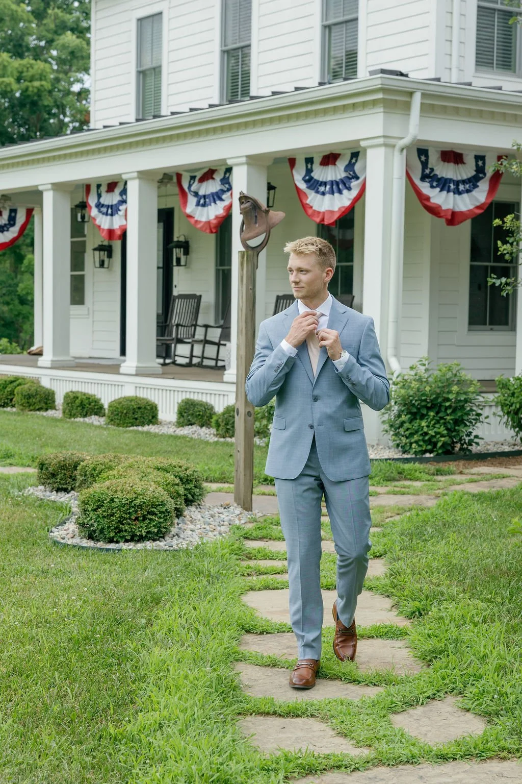 groom leaving house.jpg