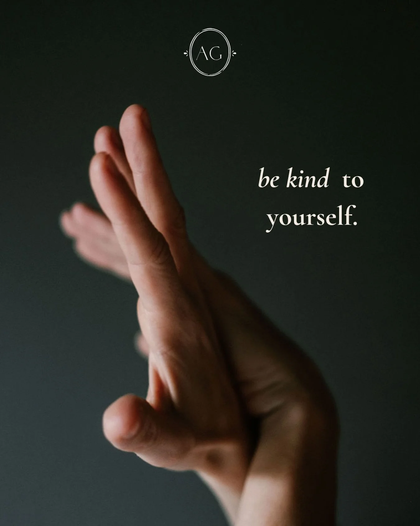 Aujourd&rsquo;hui, pour P&acirc;ques, j&rsquo;avais juste envie de poser ces mots ici :

Be kind to yourself.

Je le vois tous les jours au cabinet.

Des femmes qui donnent tout.
&Agrave; leur b&eacute;b&eacute;, &agrave; leur famille, &agrave; leur 